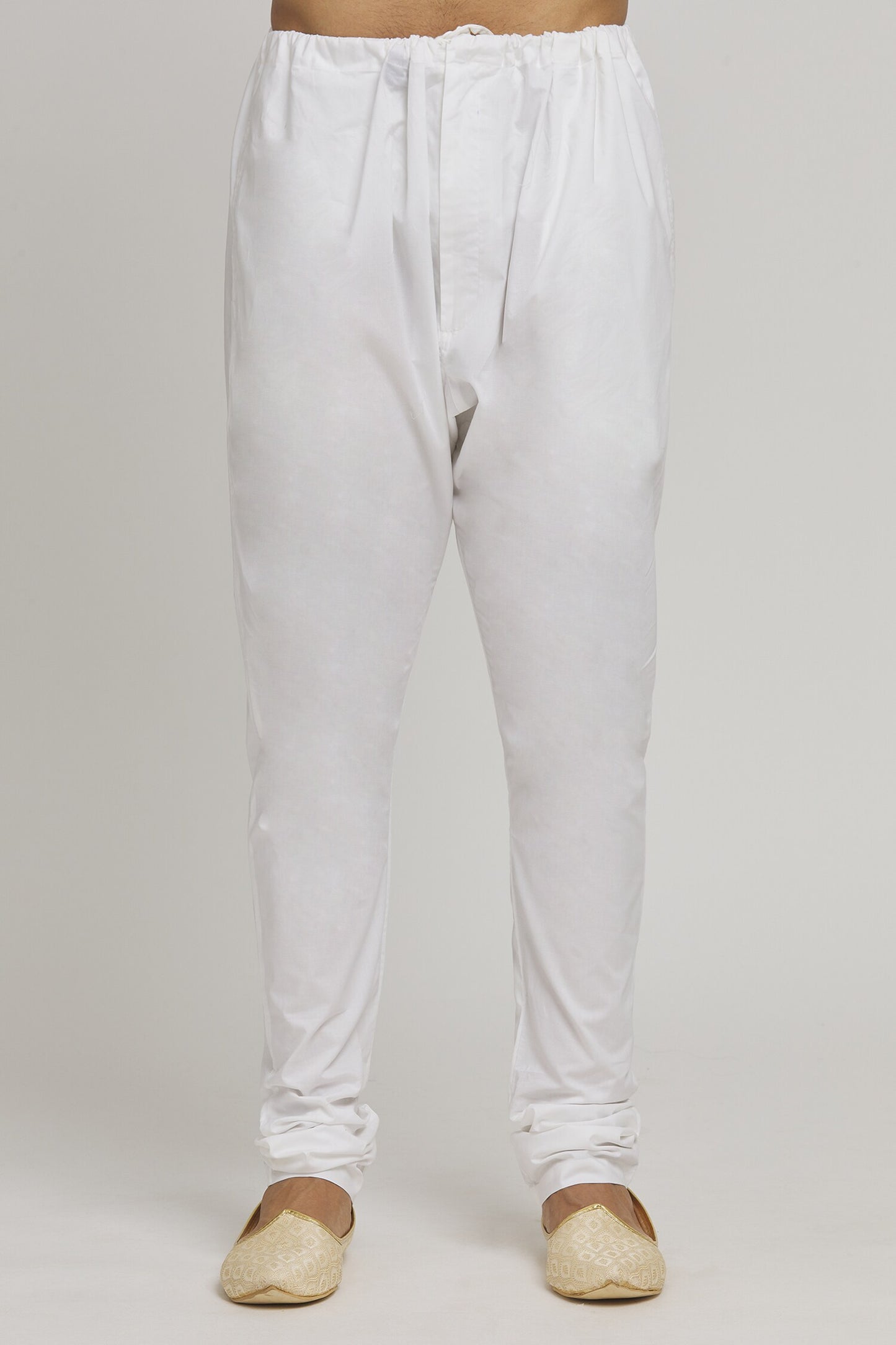 Riwaaz Embroidered Kurta Set