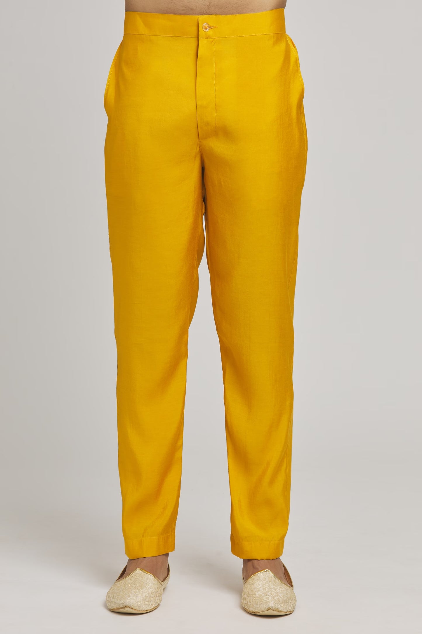 Kastu Embroidered Kurta Pant Set