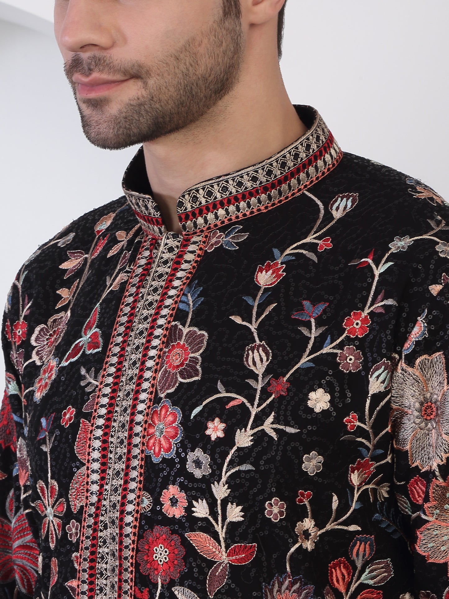 Floral Bloom Thread Embroidered Kurta Set