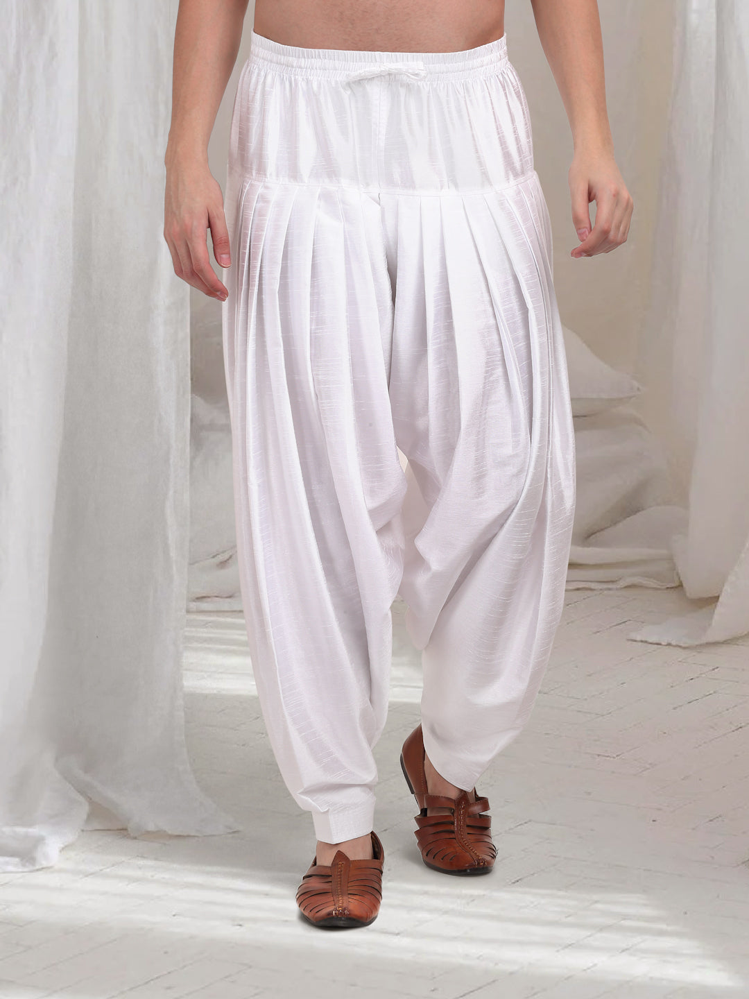 Krish Embroidered Cotton Kurta With Patiala - Green