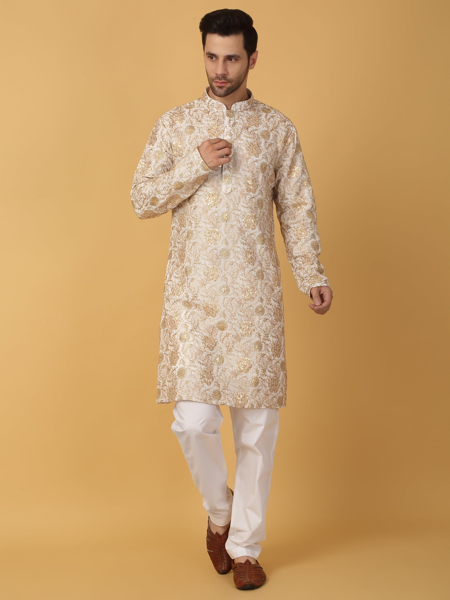 Zar Firdaus Embroidered Kurta Set - Ivory