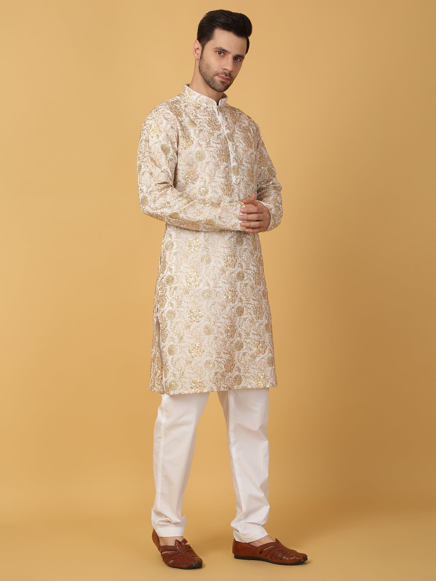 Zar Firdaus Embroidered Kurta Set - Ivory