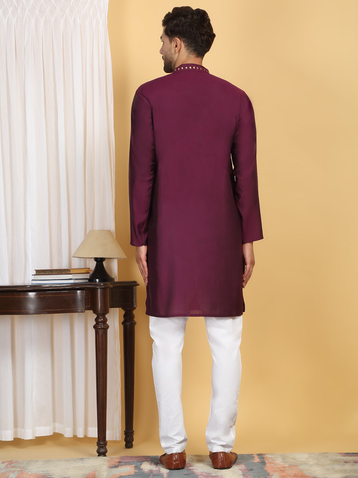 Swarna Mirror Work Kurta And Pant Set - Wine