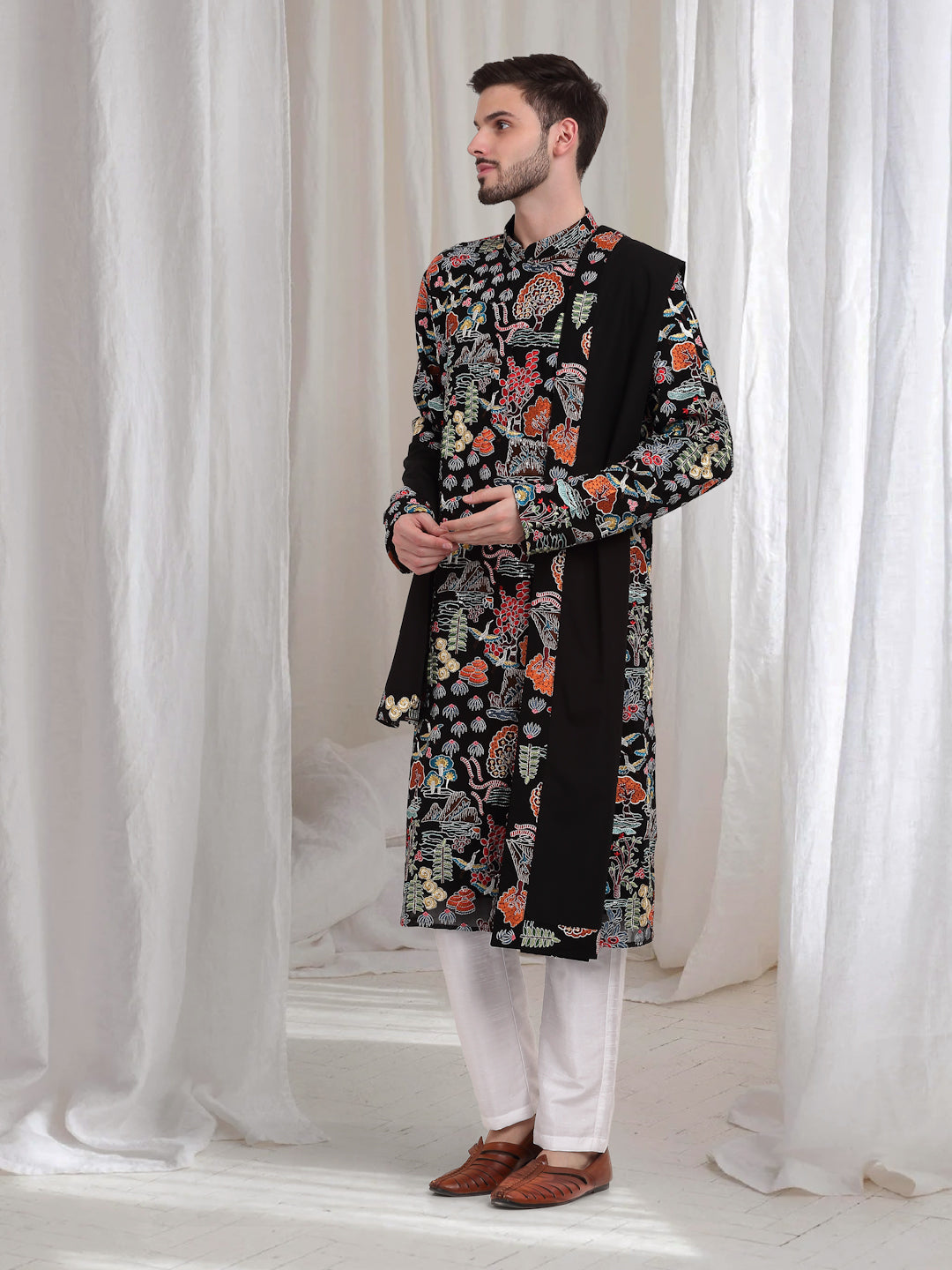 Tarnam Embroidered Nature Kurta Pant Set - Black