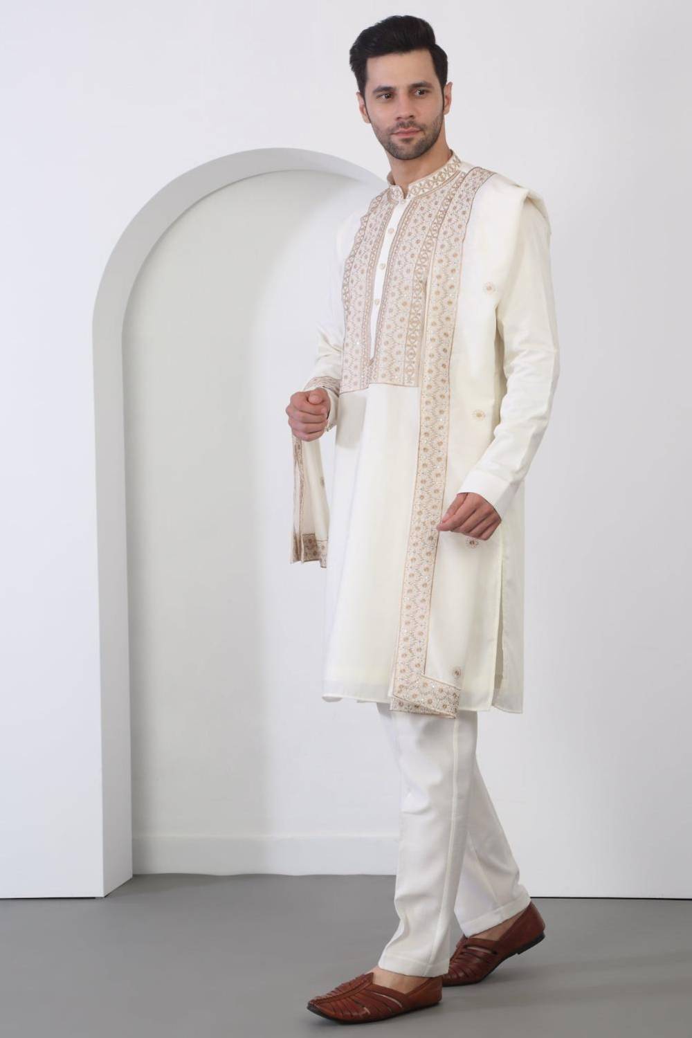 Nawaab Embroidered  Kurta Dupatta Pants Set - Cream