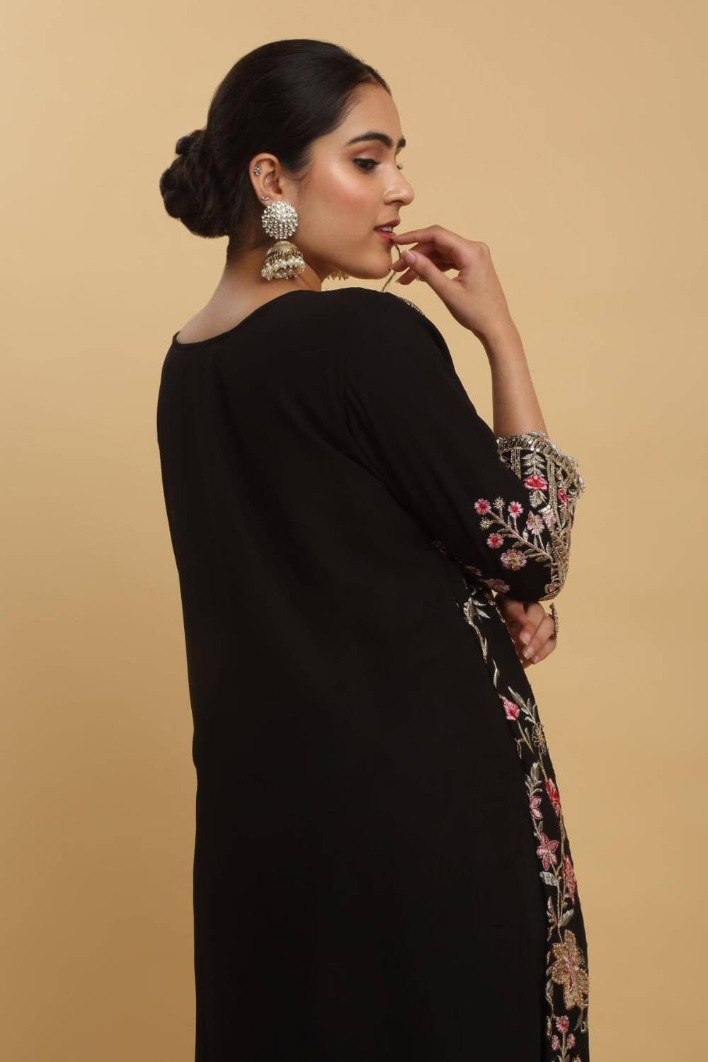 Floral Embroidered Work Kurta Set