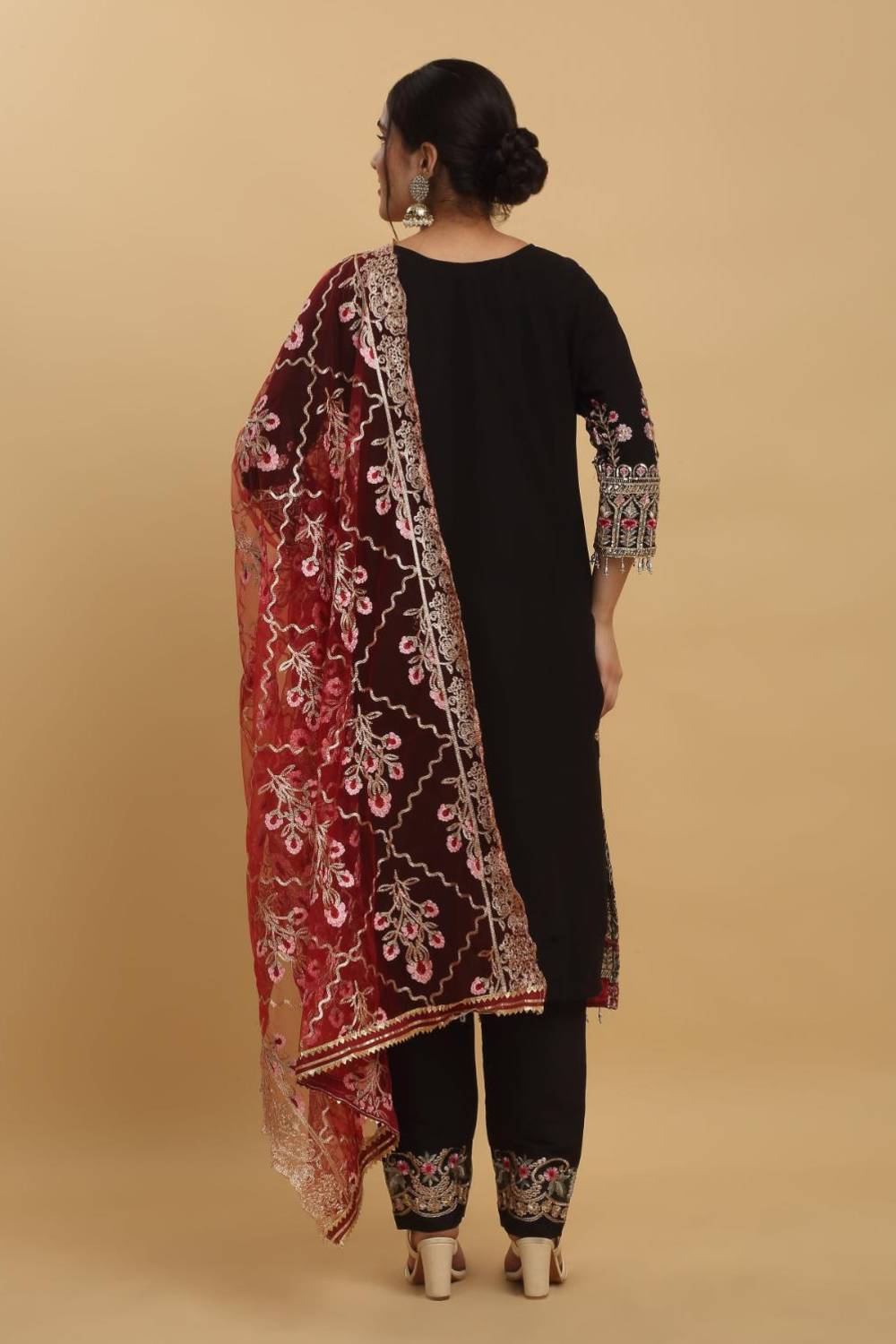 Floral Embroidered Work Kurta Set