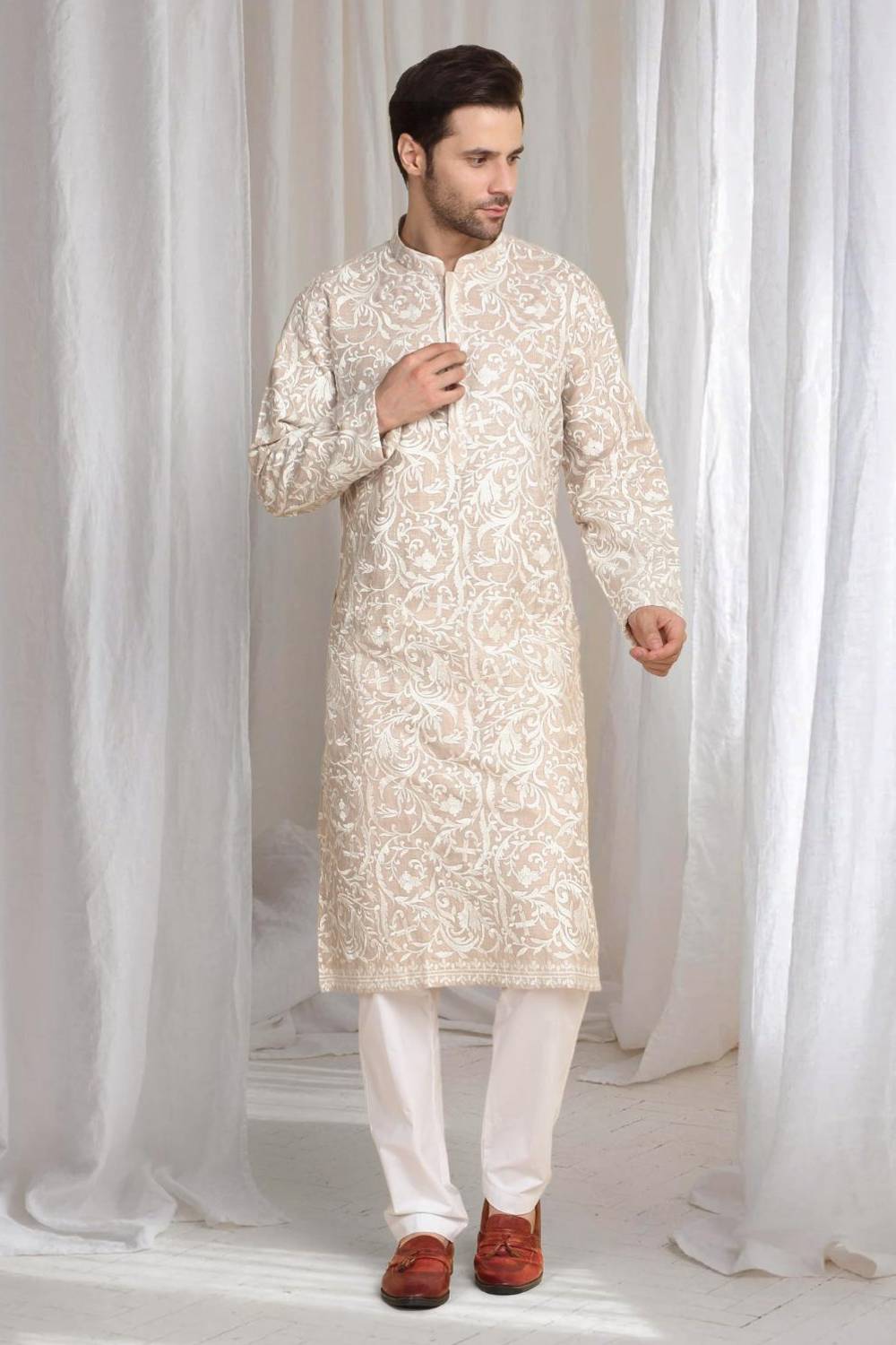 Aham Flora Thread Embroidered Kurta Set - Pastel Peach