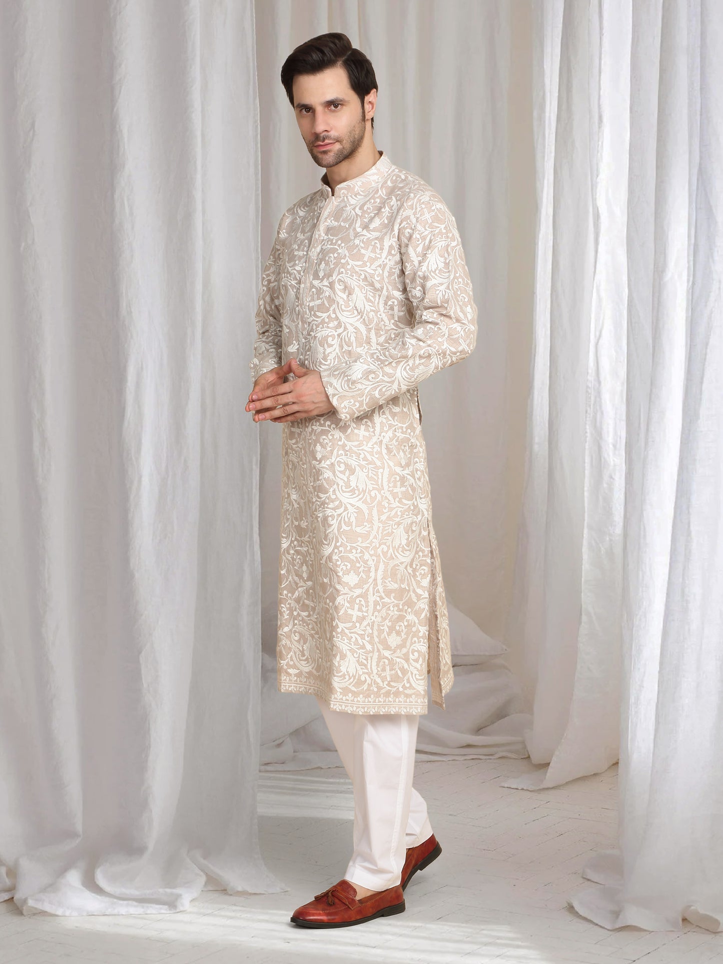 Aham Flora Thread Embroidered Kurta Set - Pastel Peach
