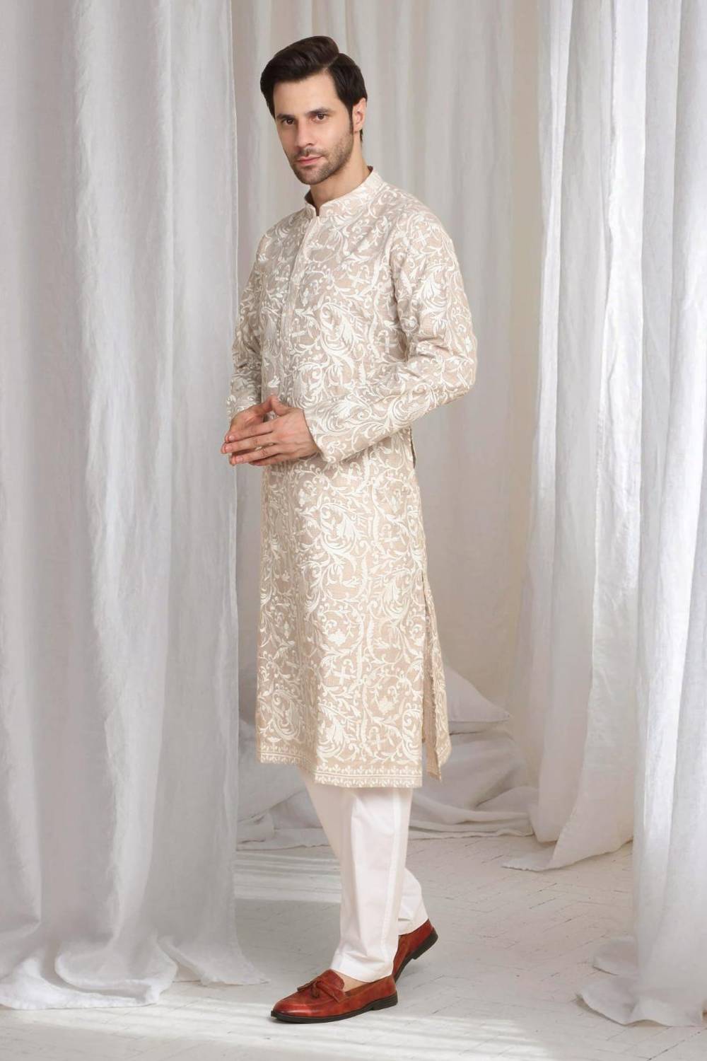 Aham Flora Thread Embroidered Kurta Set - Pastel Peach