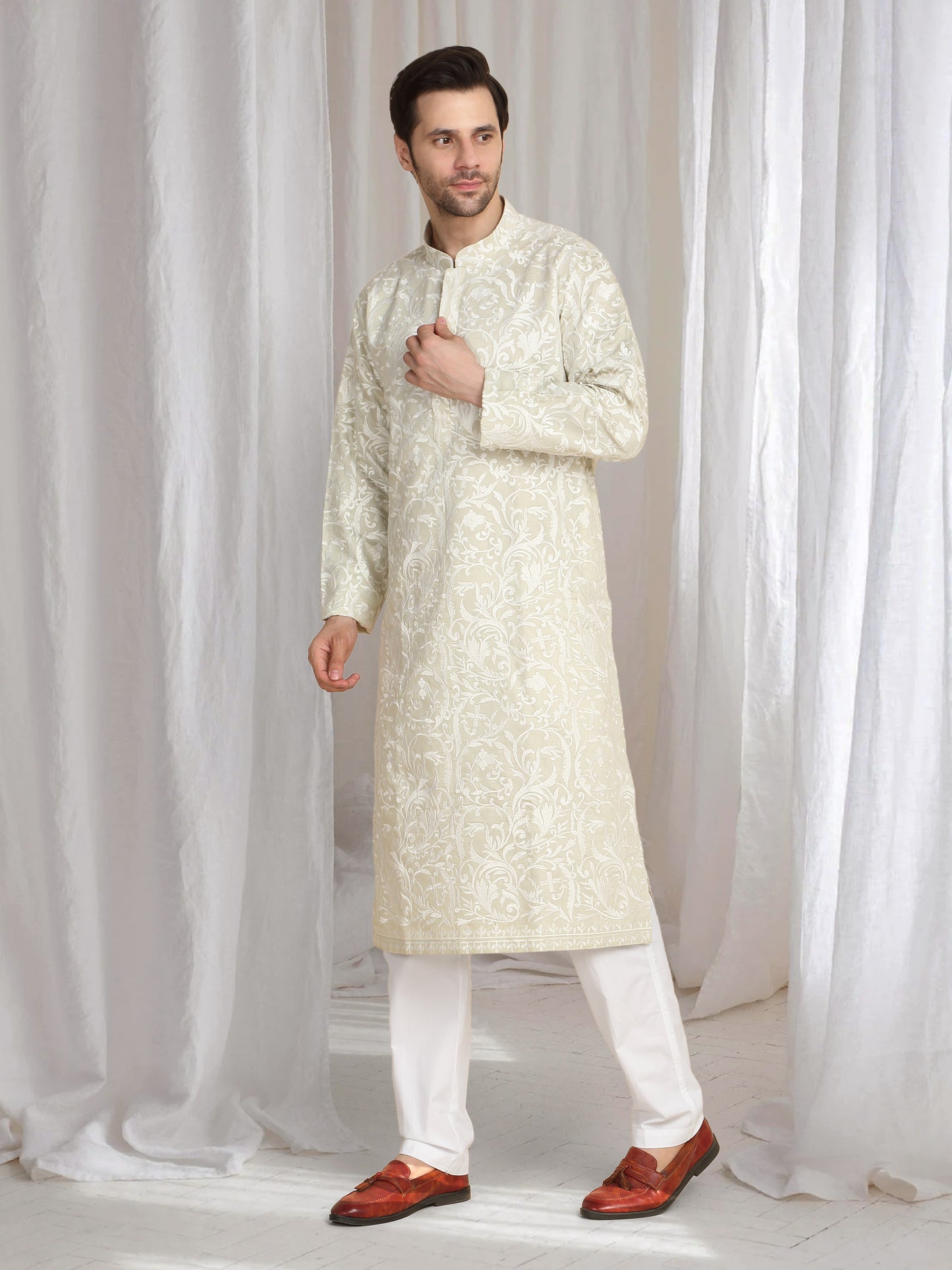 Aham Flora Thread Embroidered Kurta Set - Cream