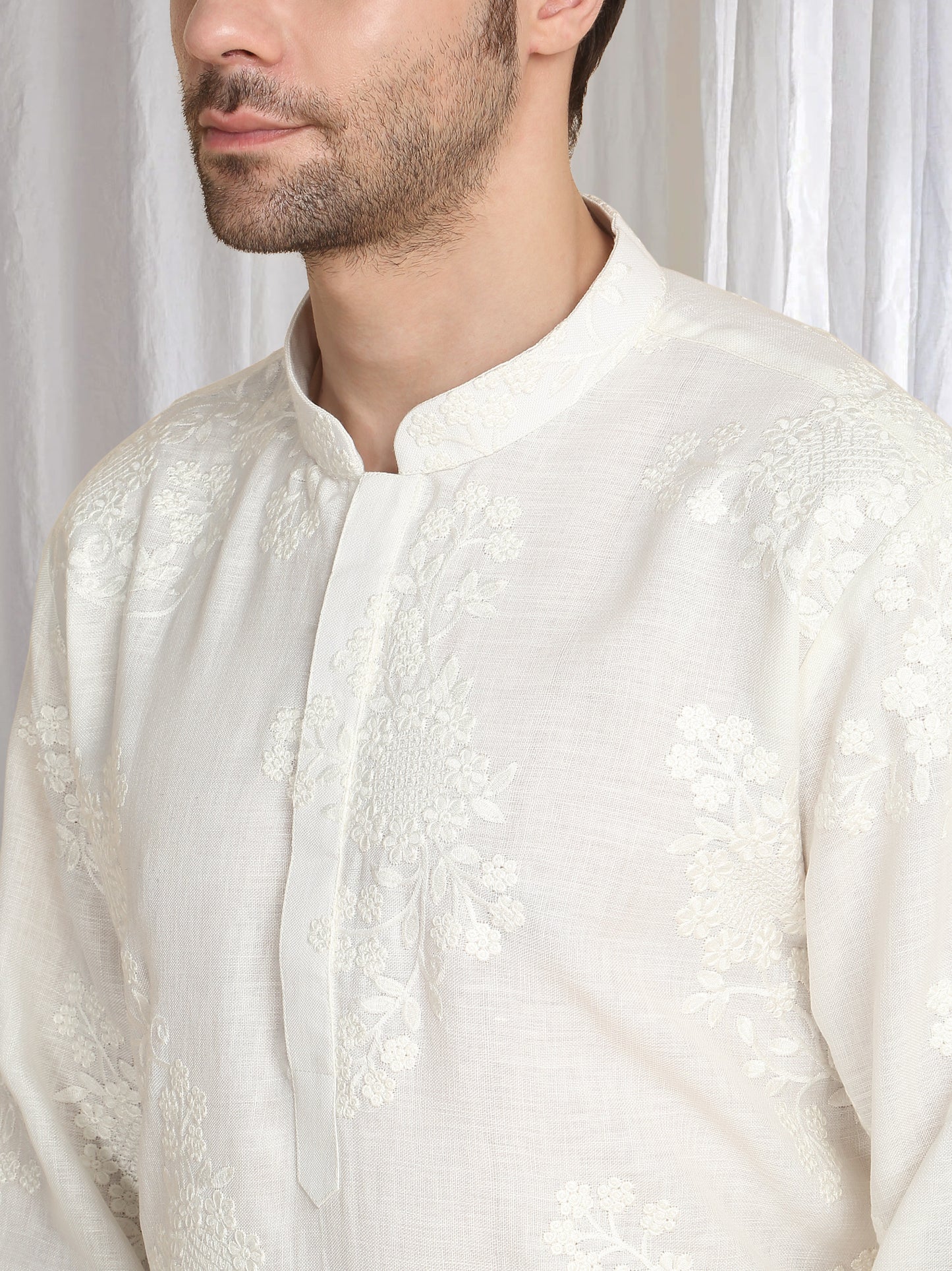 Aham Gulistaan Embroidery Thread Kurta Set - White