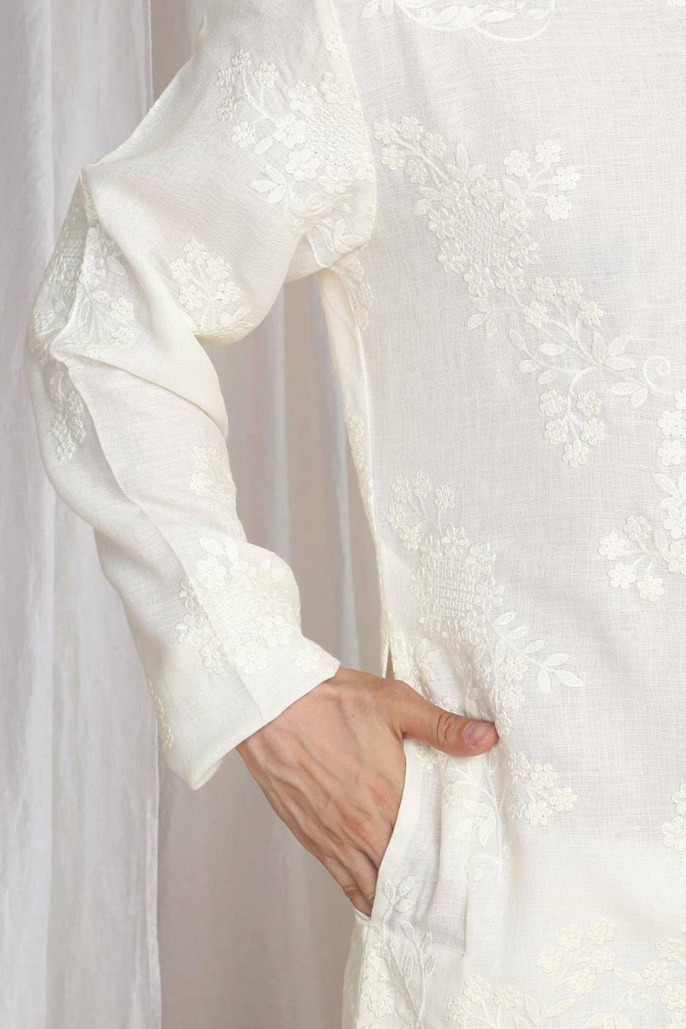 Aham Gulistaan Embroidery Thread Kurta  Set - White