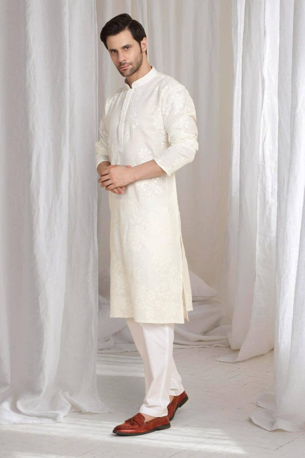 Aham Gulistaan Embroidery Thread Kurta  Set - White