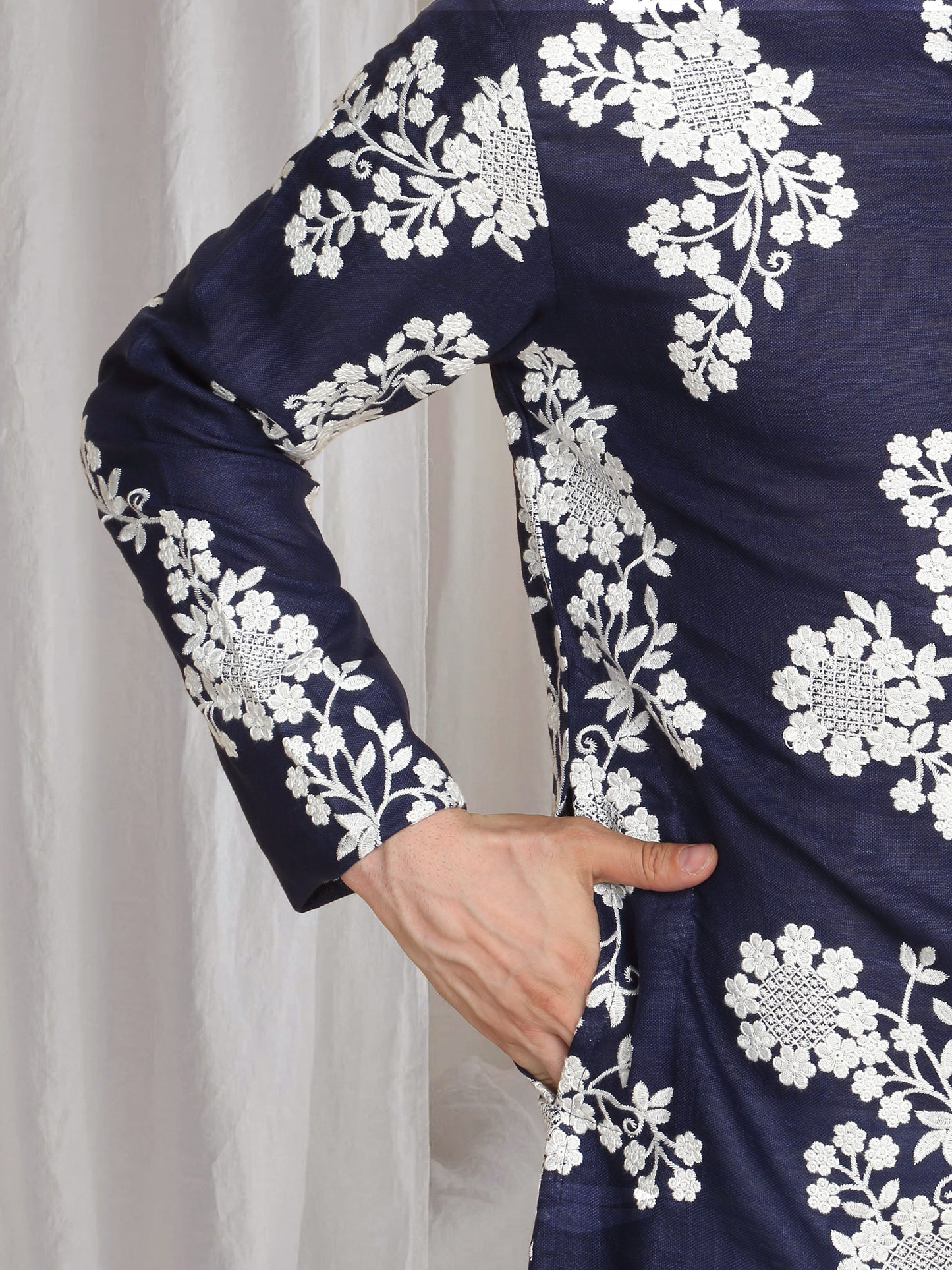 Aham Gulistaan Embroidery Thread Kurta Set - Ink Blue