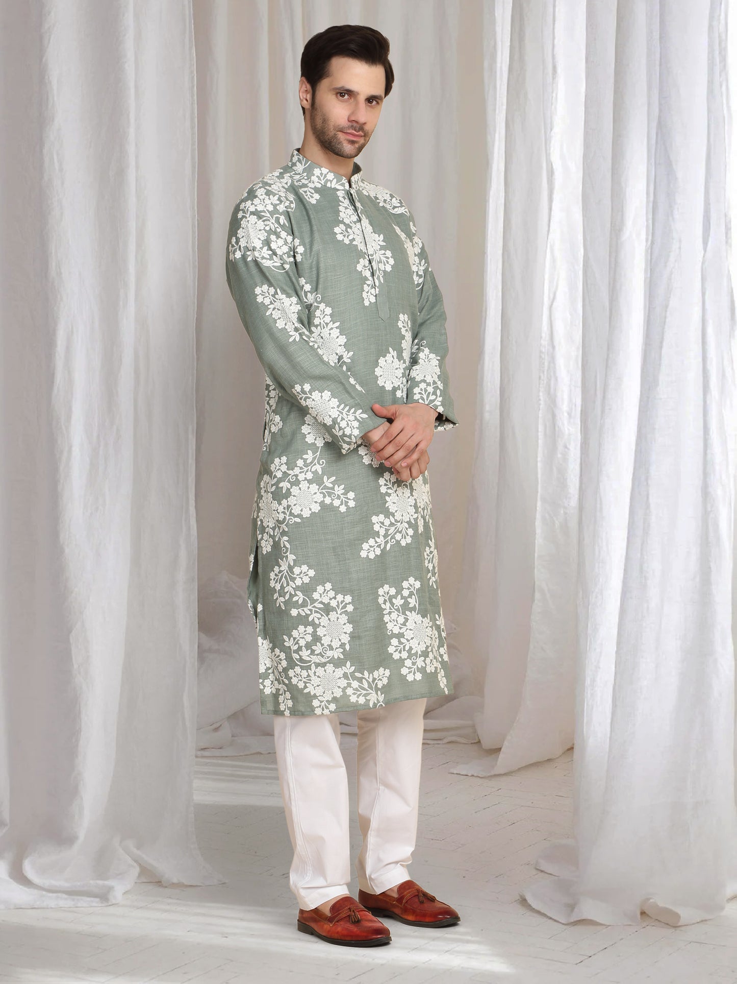 Aham Gulistaan Embroidery Thread Kurta Set - Pastel Olive