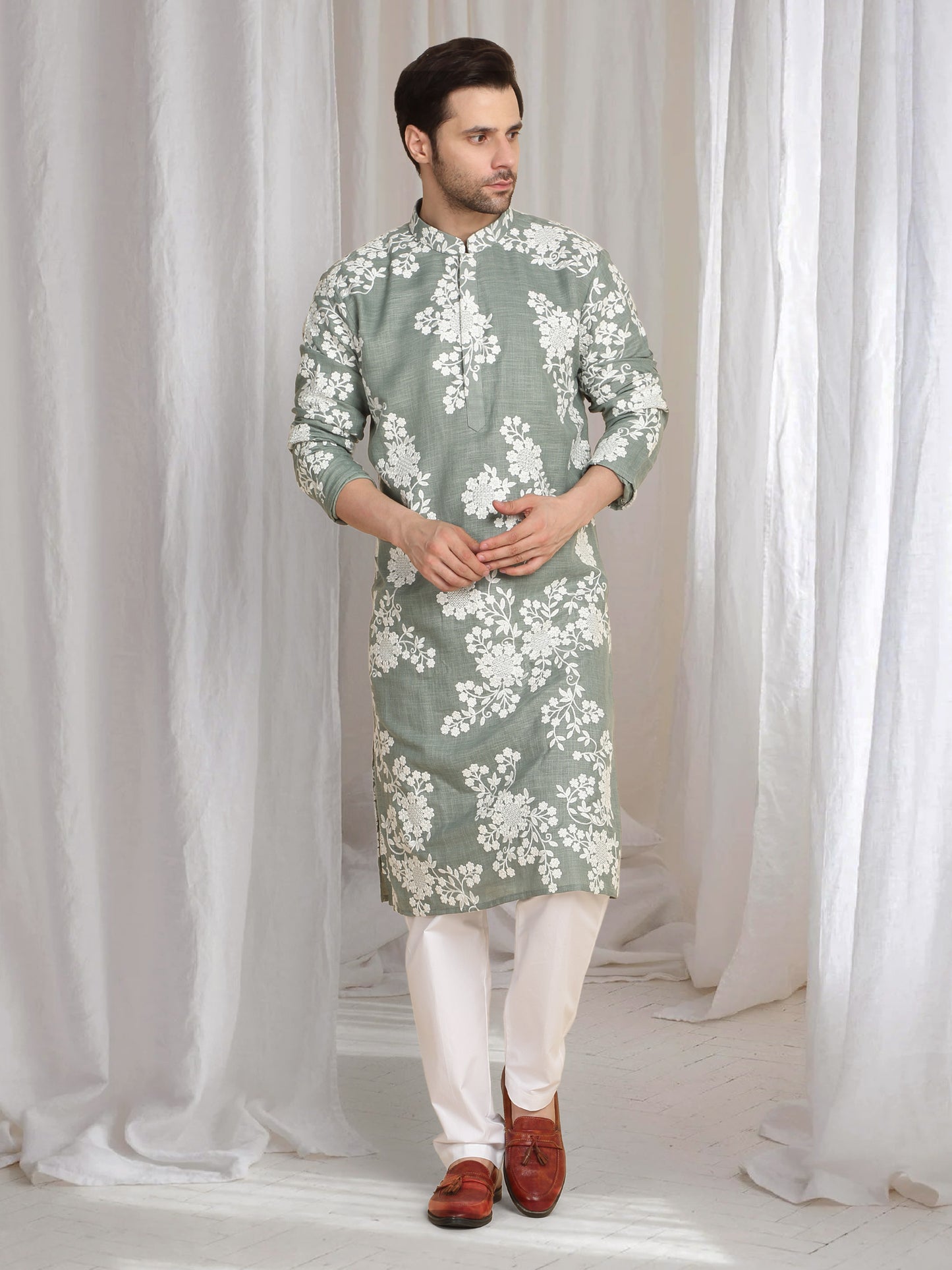 Aham Gulistaan Embroidery Thread Kurta Set - Pastel Olive
