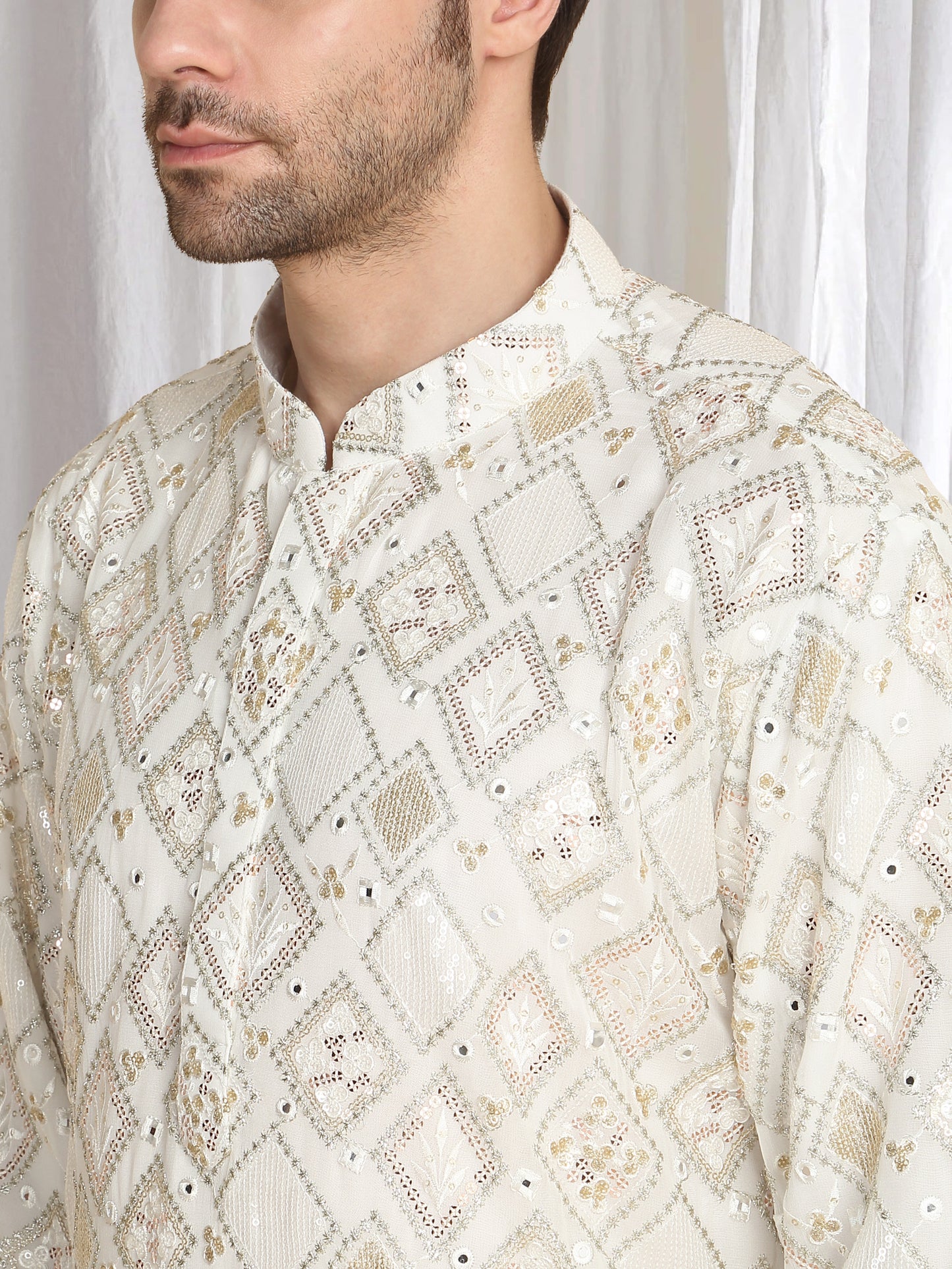 Asal Barfi Embroidered Kiurta set - Off White