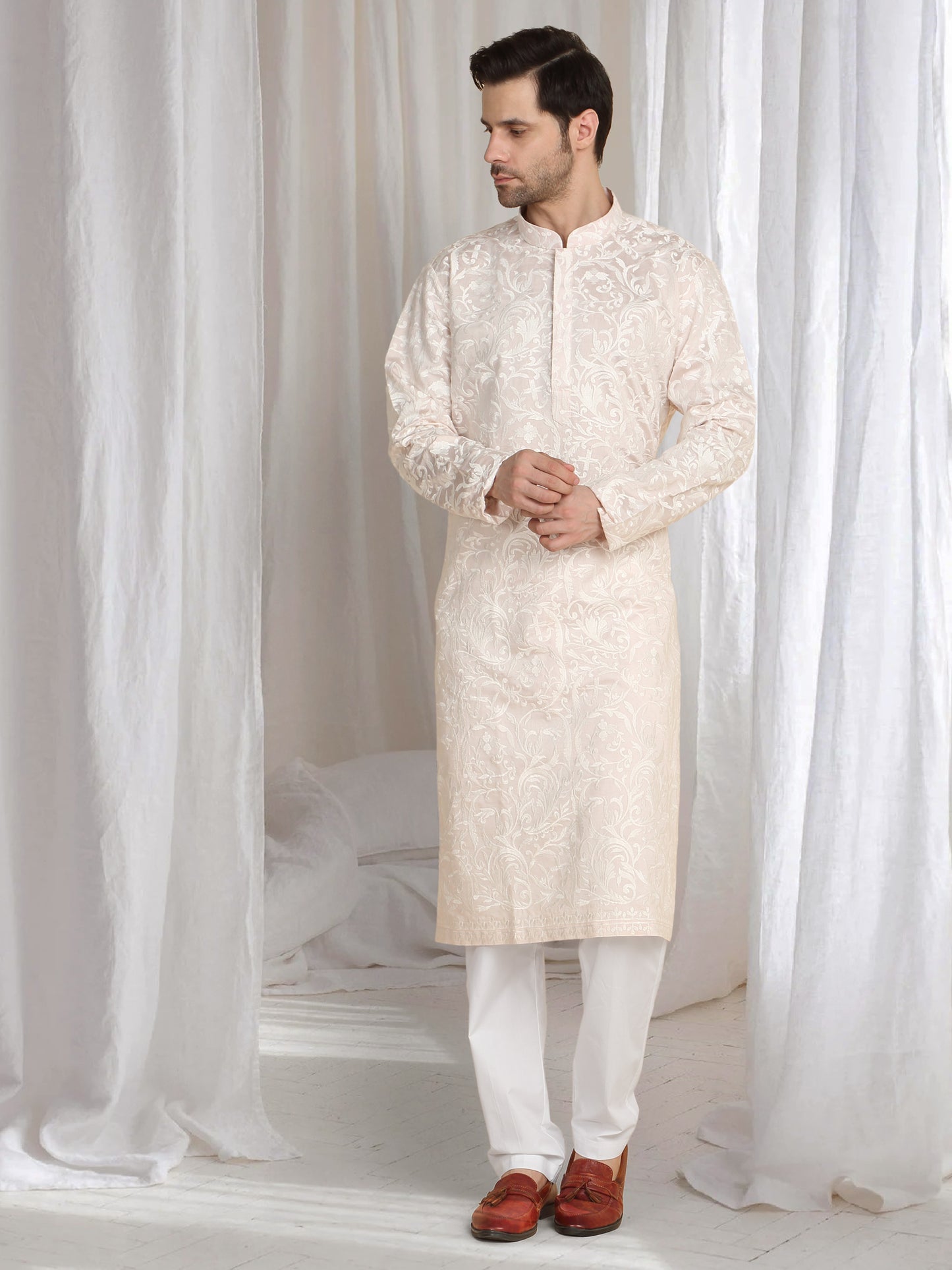 Aham Flora Thread Embroidered Kurta Set - Pastel Pink