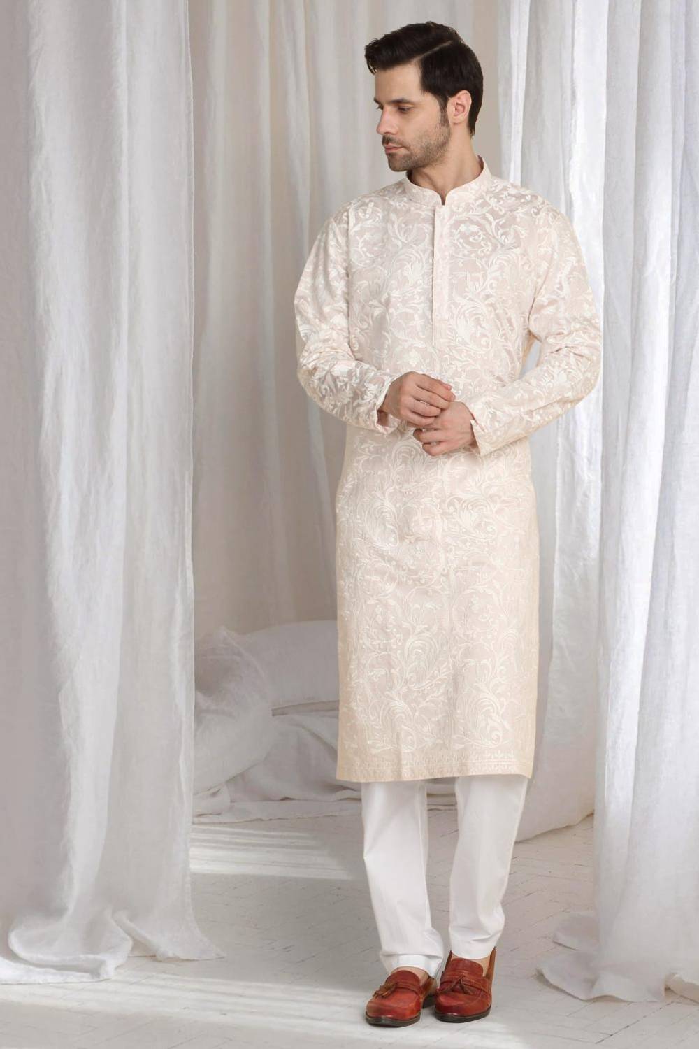 Aham Flora Thread Embroidered Kurta Set - Pastel Pink