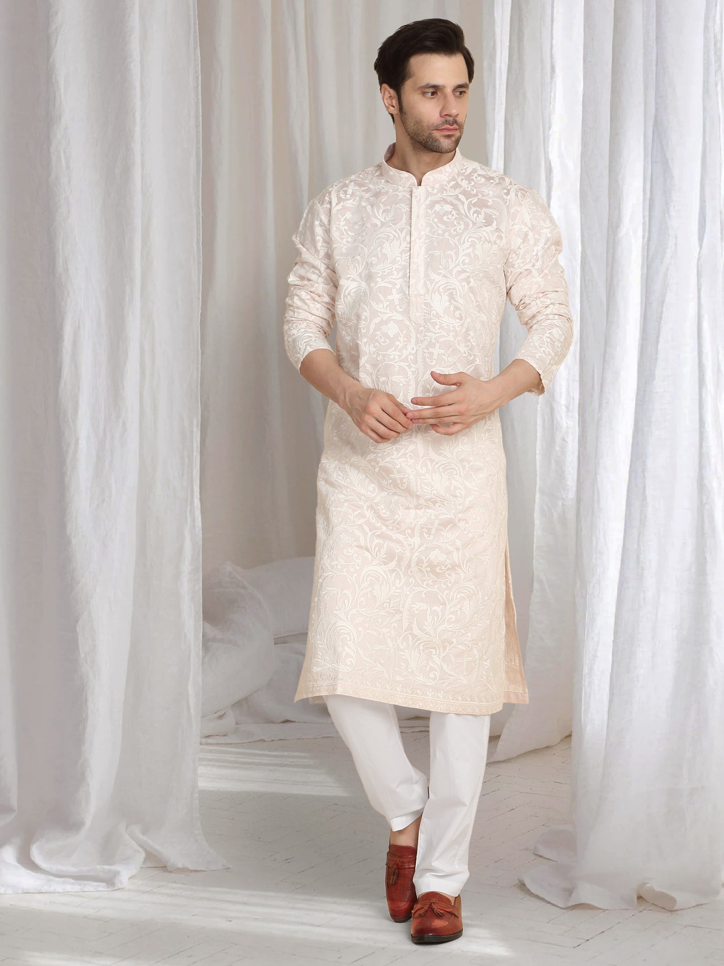 Aham Flora Thread Embroidered Kurta Set - Pastel Pink