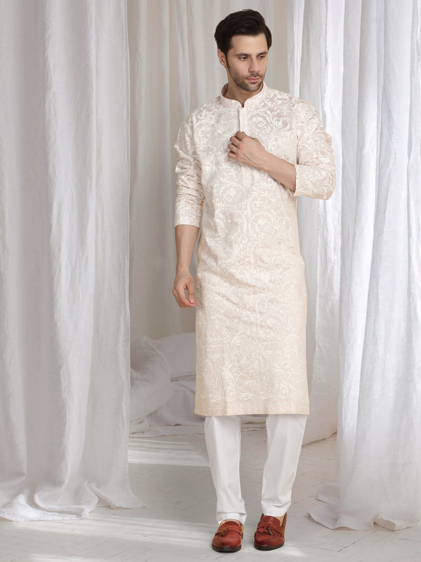 Aham Flora Thread Embroidered Kurta Set - Pastel Pink