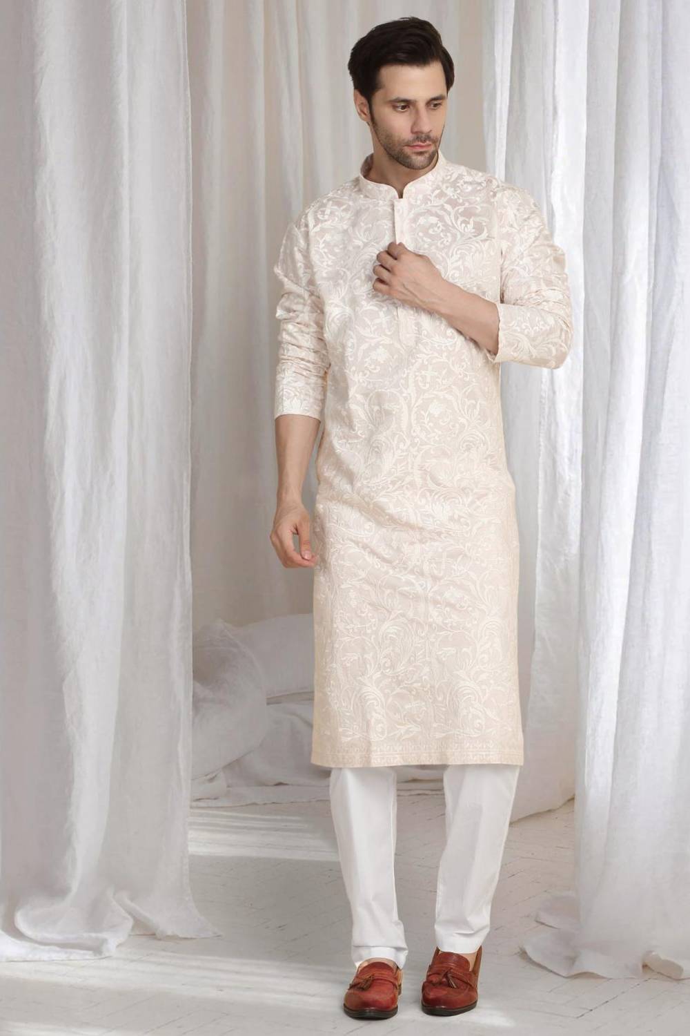 Aham Flora Thread Embroidered Kurta Set - Pastel Pink