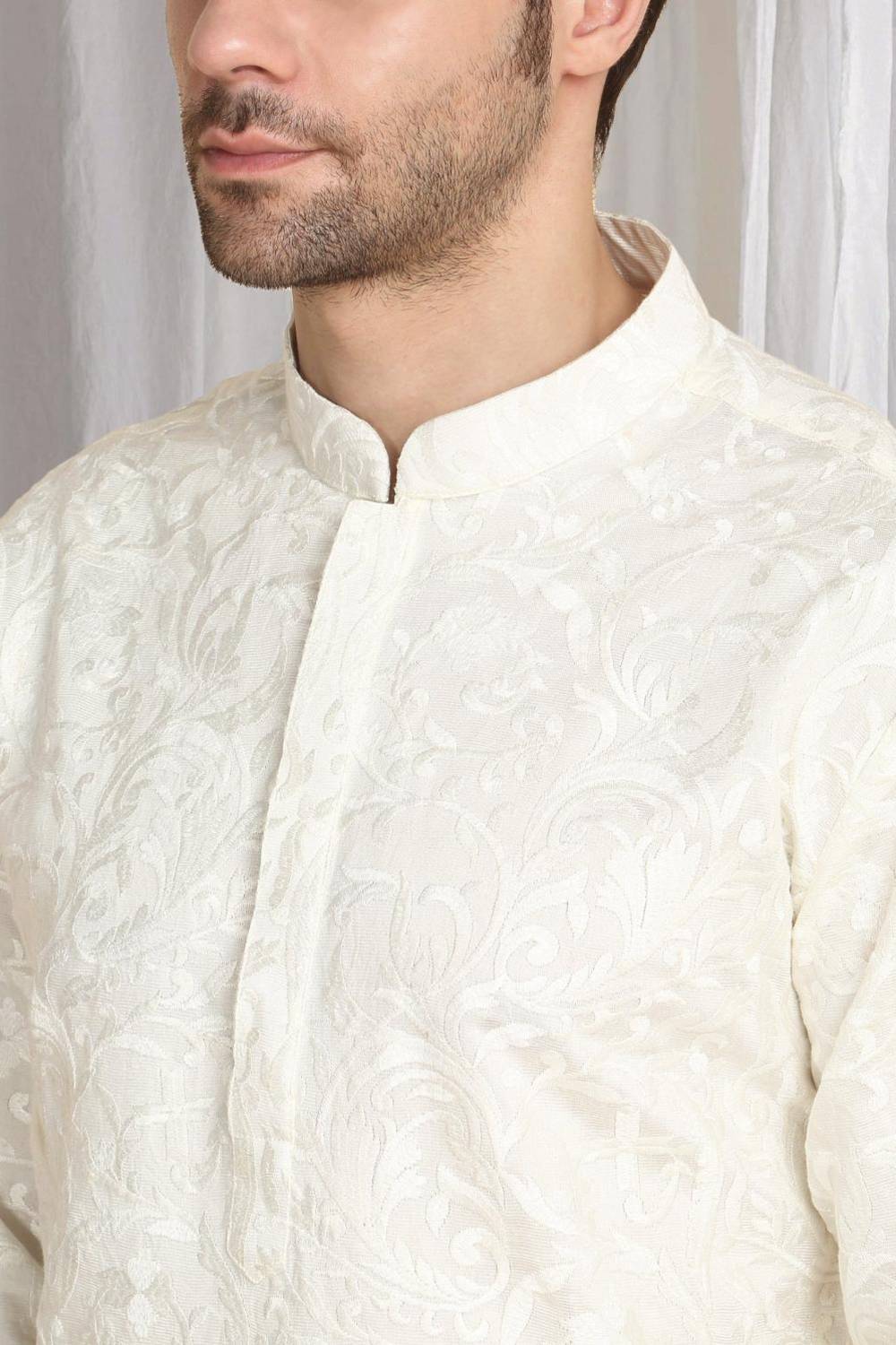 Aham Flora Thread Embroidered Kurta Set - Off White