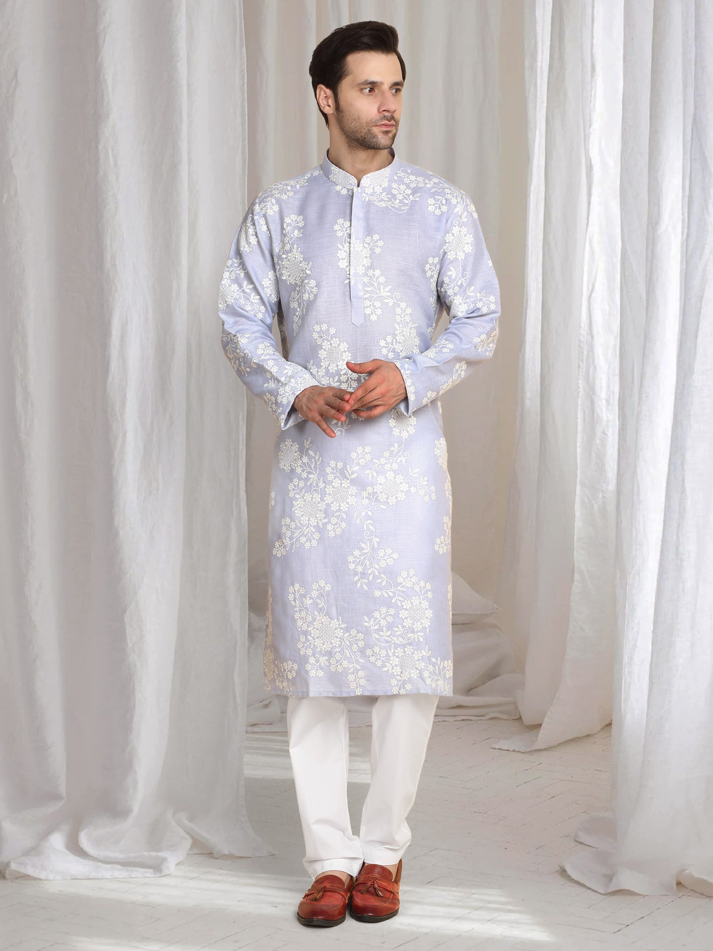 Aham Gulistaan Embroidery Thread Kurta Set - Pastel Purple