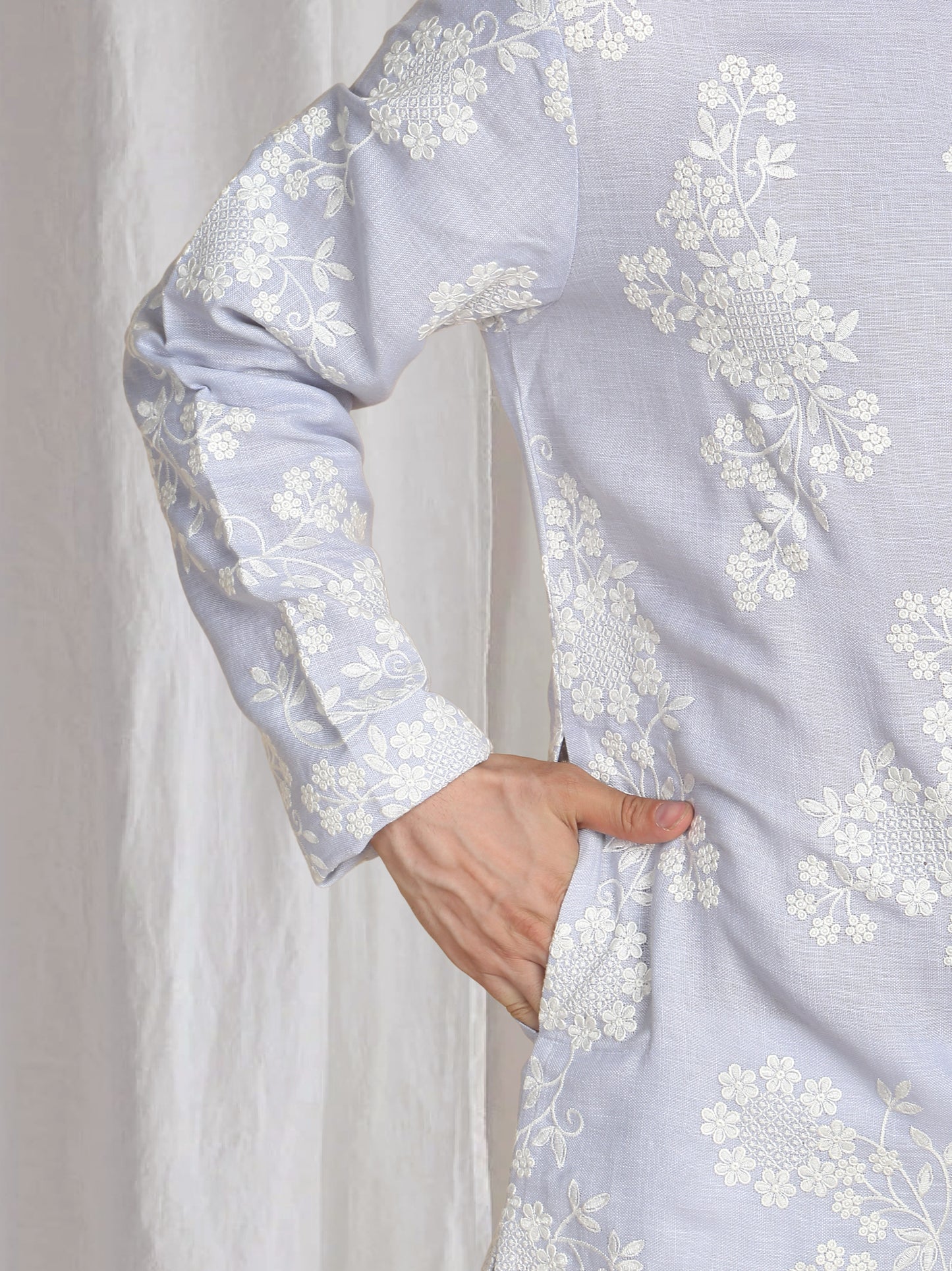 Aham Gulistaan Embroidery Thread Kurta Set - Pastel Purple