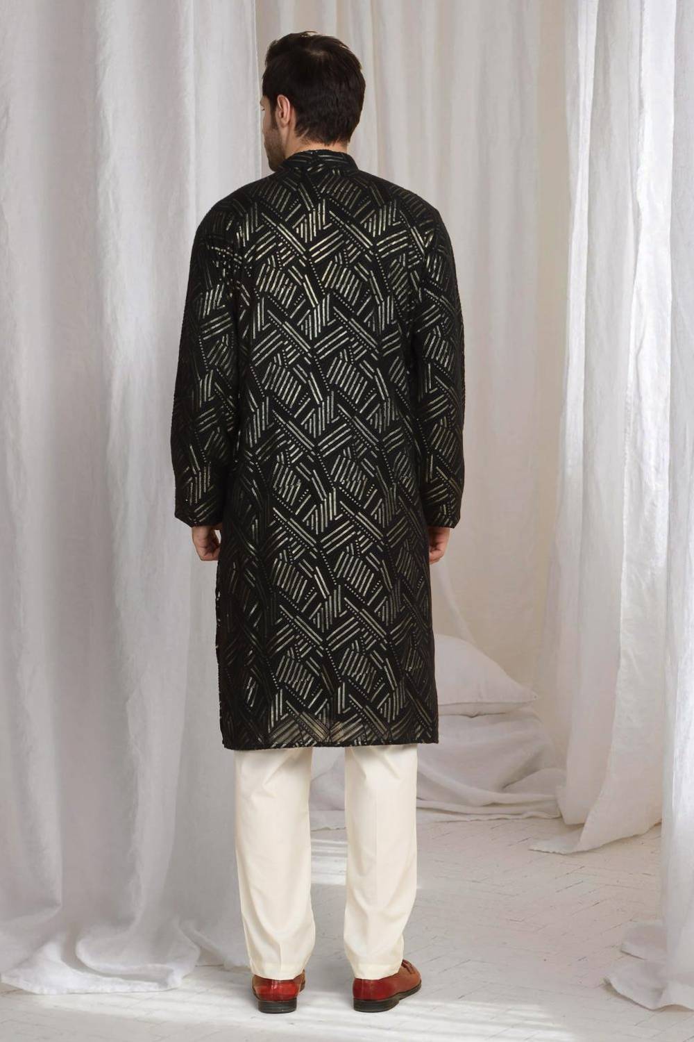 Asuka Black Cotton Embroidery Geometric Thread Kurta set
