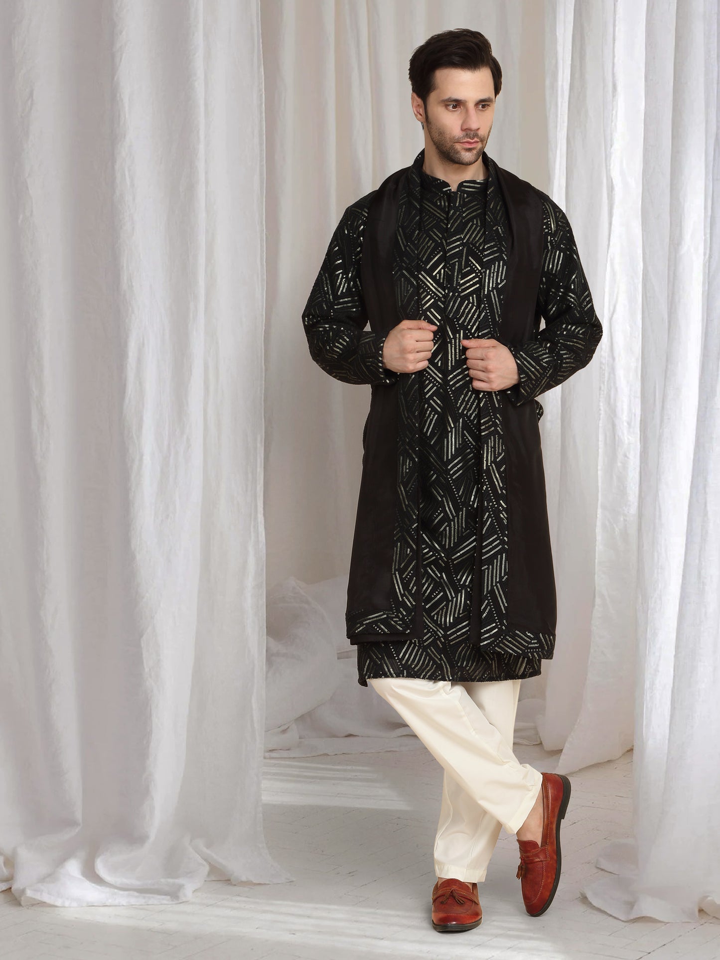 Asuka Black Cotton Embroidery Geometric Thread Kurta set