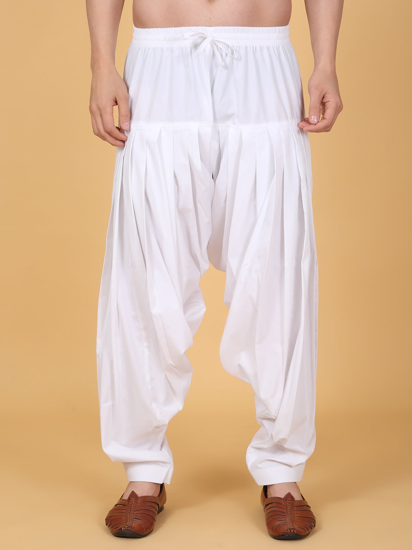 Jahaan Mirror Embroidery Work Kurta Set - White