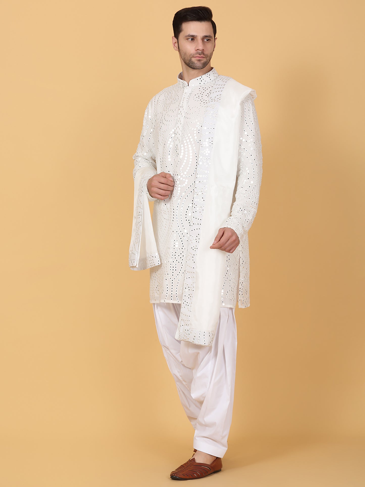 Jahaan Mirror Embroidery Work Kurta Set - White