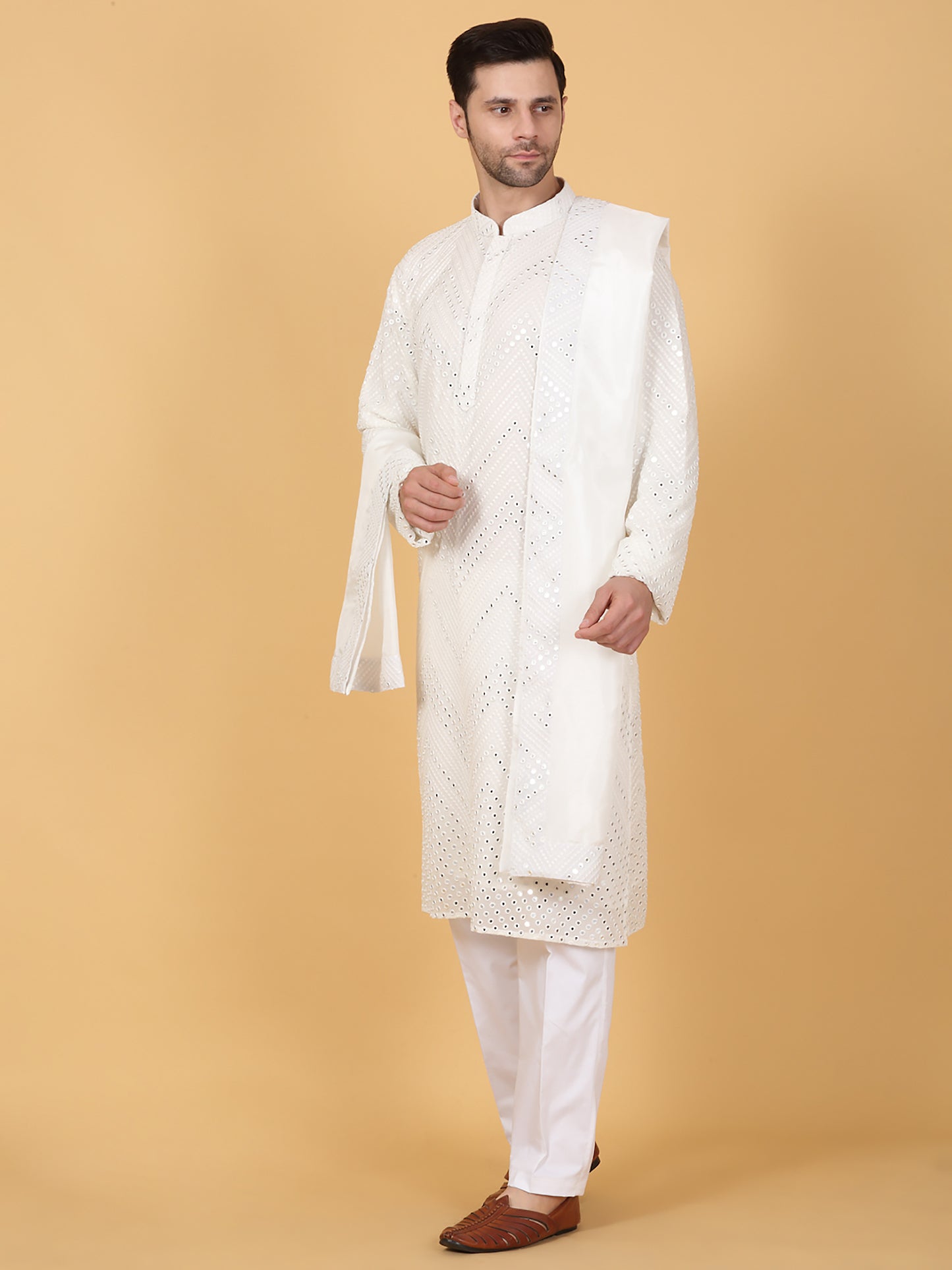 White Cotton Mirror Embroidery Zig Zag Kurta Set