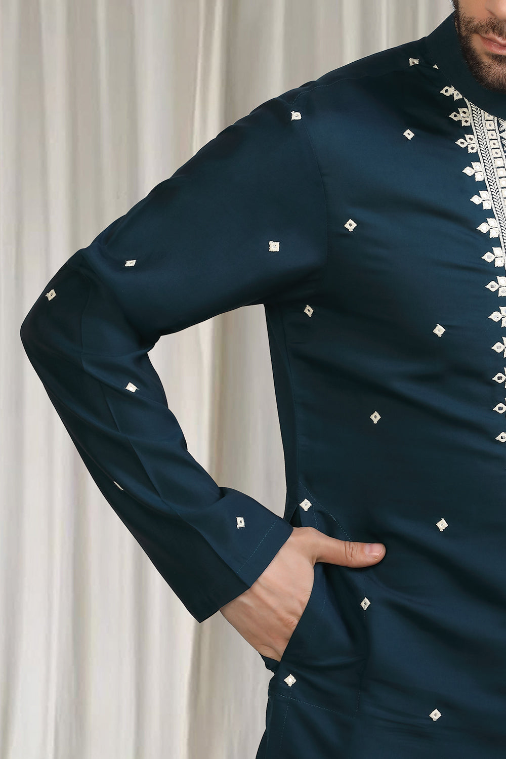 Classic  Embroidered Kurta With Back Elastic Pants
