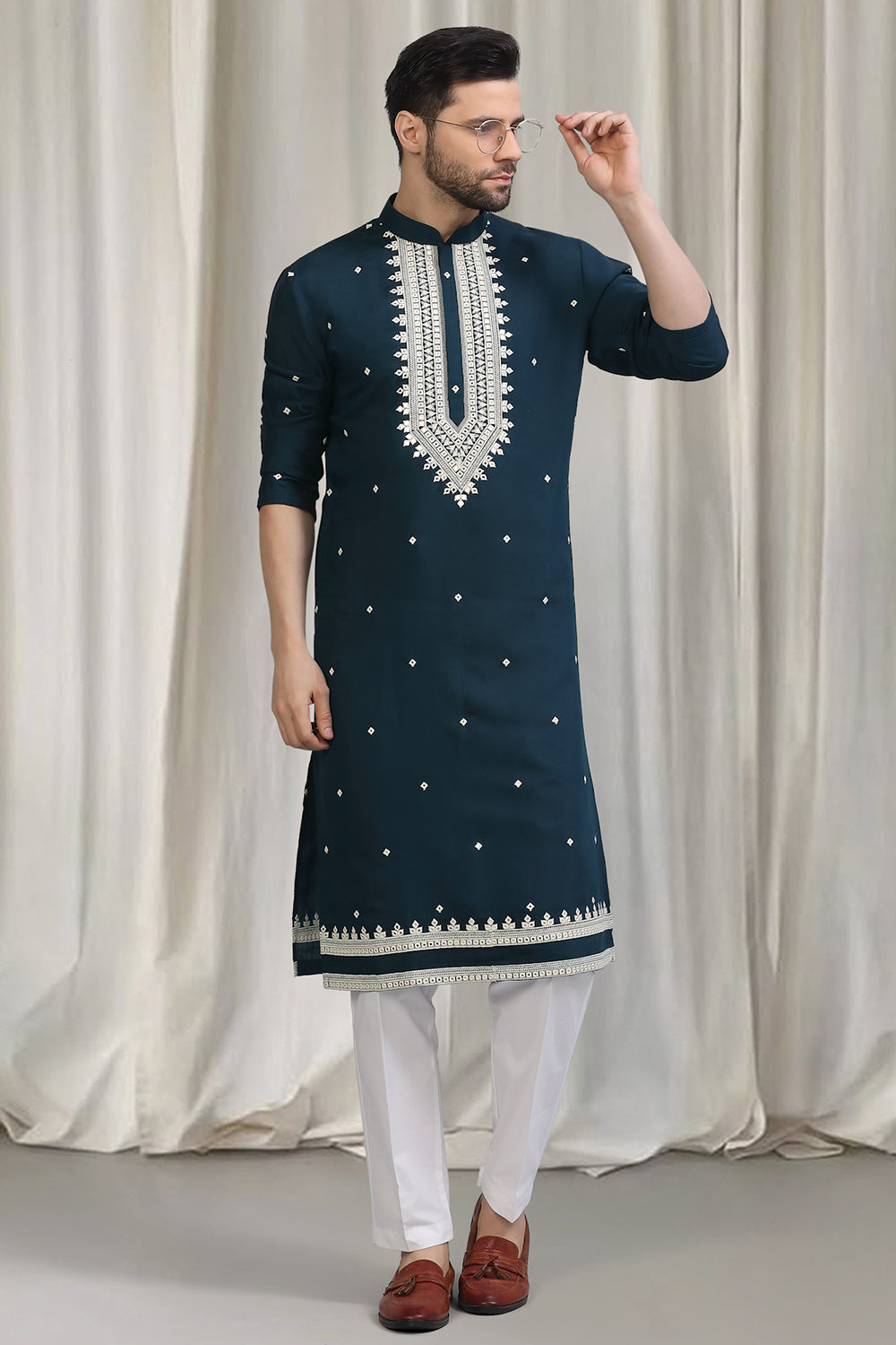 Classic  Embroidered Kurta With Back Elastic Pants