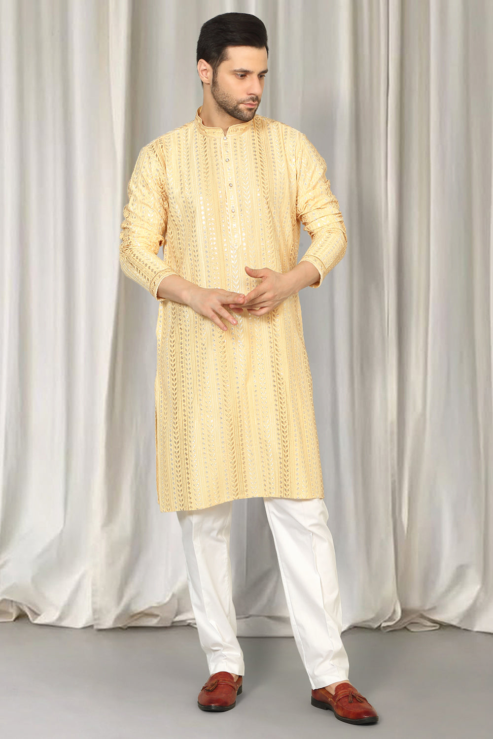 Harshollas  Embroidered Kurta  With Back Elastic Pants