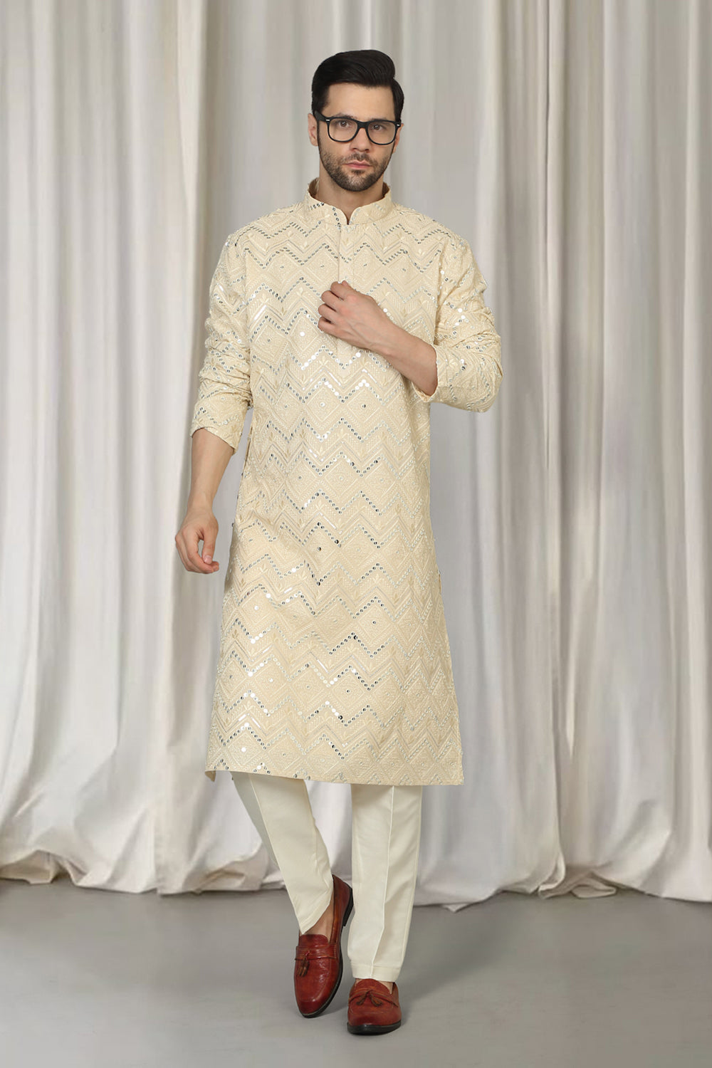 Krishna Mirror Embroidered Kurta With Back Elastic Pants