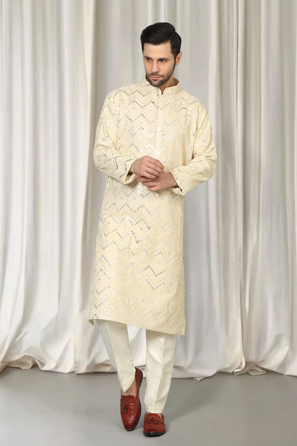 Krishna Mirror Embroidered Kurta With Back Elastic Pants