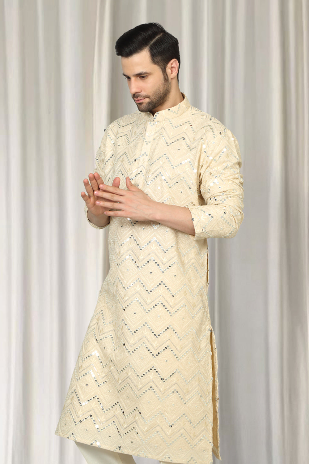 Krishna Mirror Embroidered Kurta With Back Elastic Pants