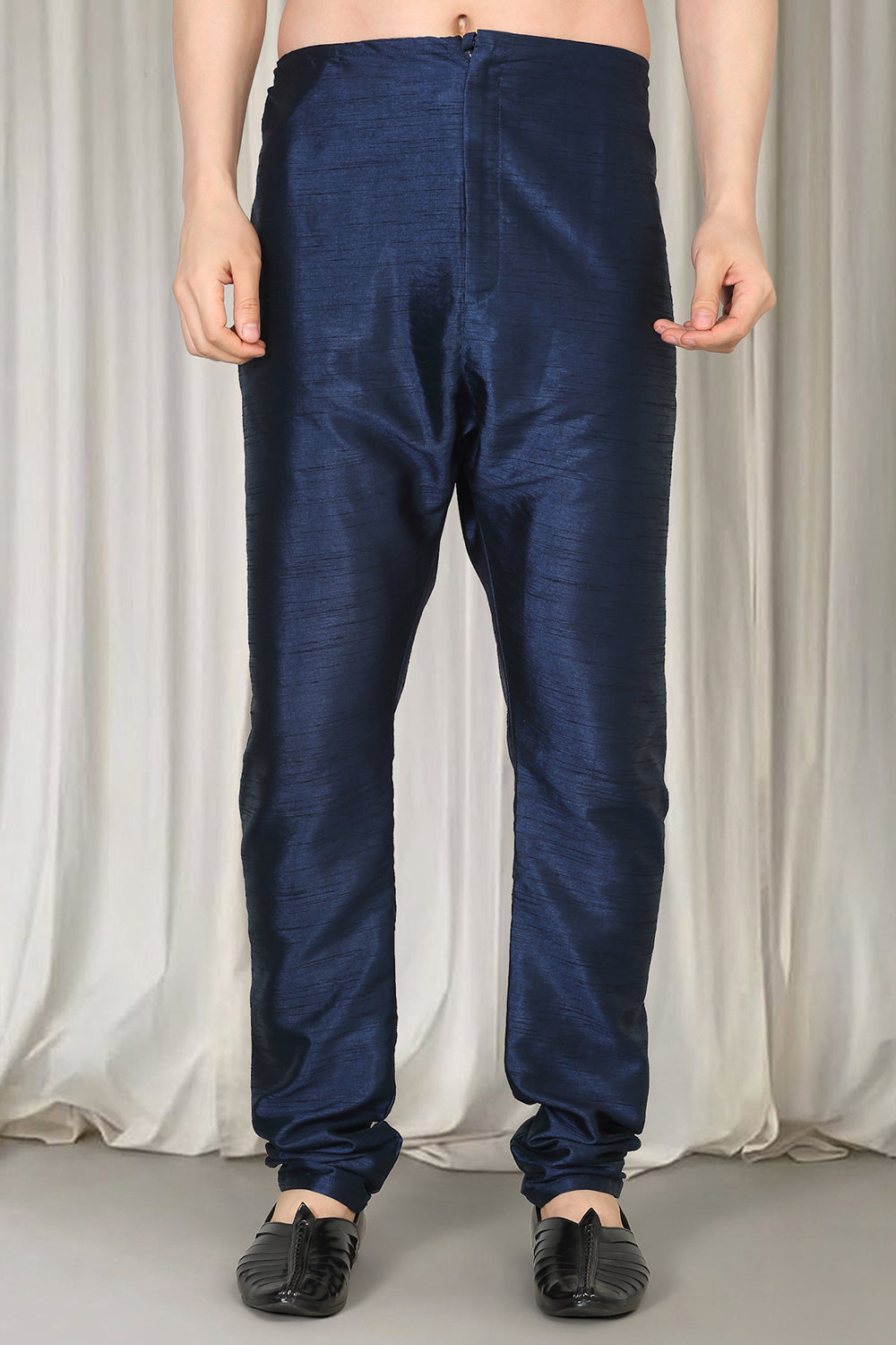 Phool Bahaar Embroidered Bandi With Kurta And  Back Elastic Pants