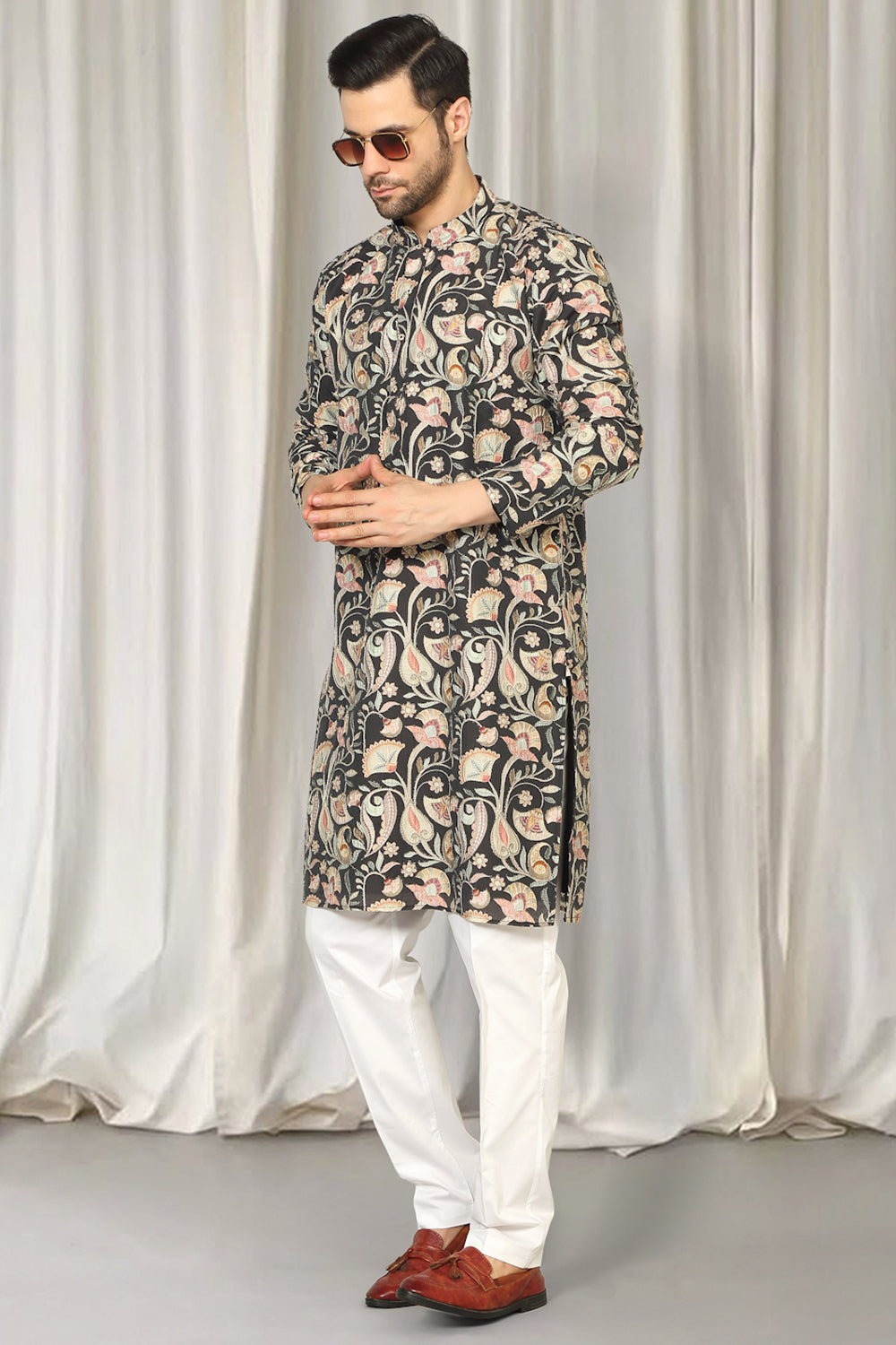 Phool Bahaar Embroidered Kurta With Back Elastic Pants