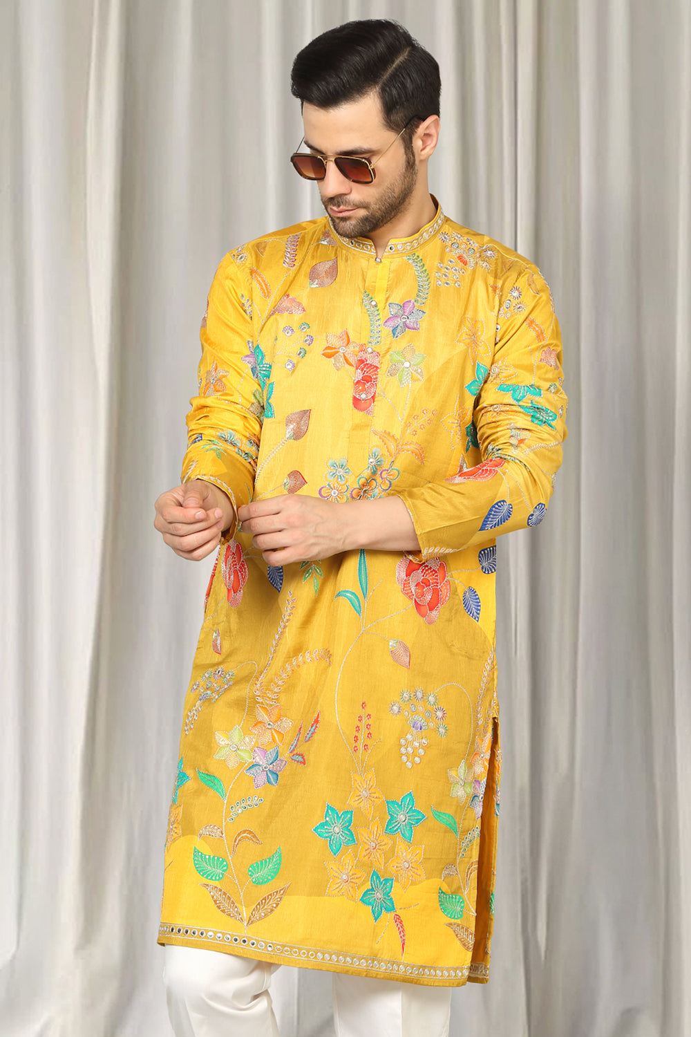 Phool Utsav Embroidered Kurta With Back Elastic Pants