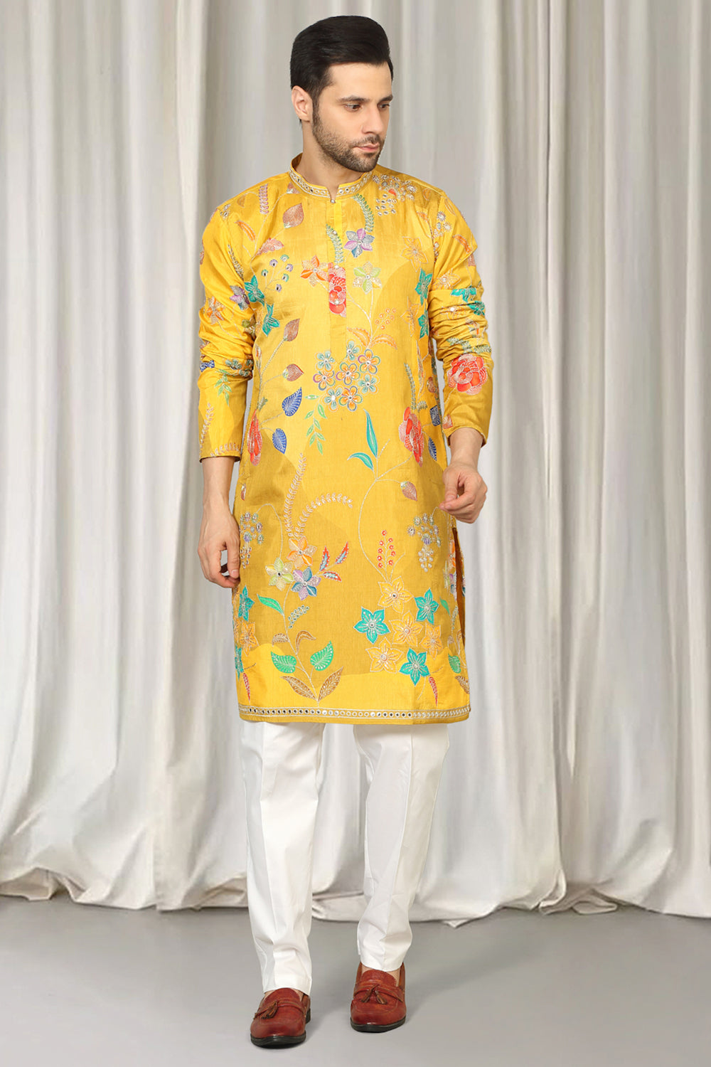 Phool Utsav Embroidered Kurta With Back Elastic Pants
