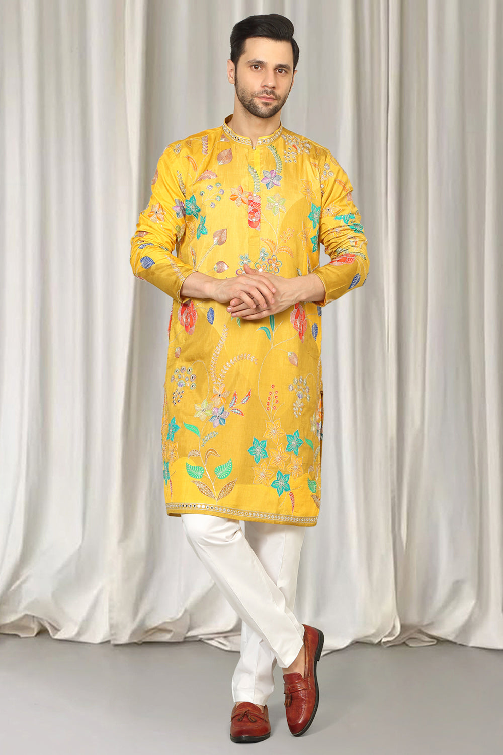 Phool Utsav Embroidered Kurta With Back Elastic Pants