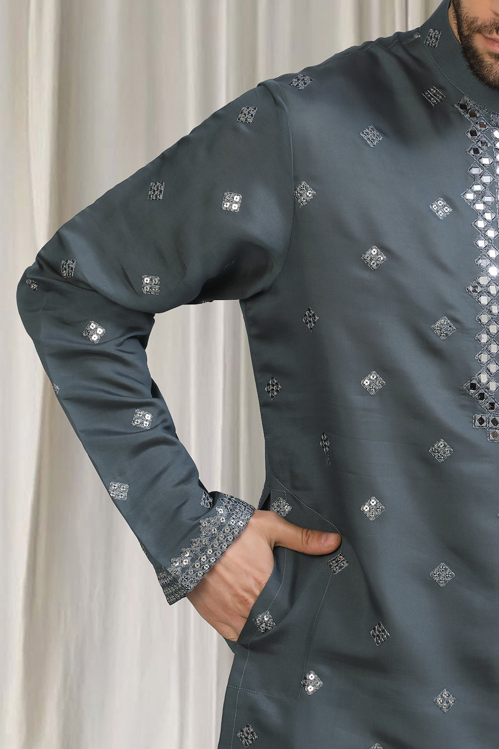 Tyohaar Mirror Embroidered Detail Kurta Set With Dupatta And Pants