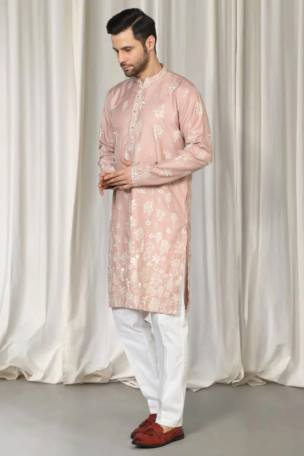 Upwan  Embroidered Kurta Back Elastic Pants