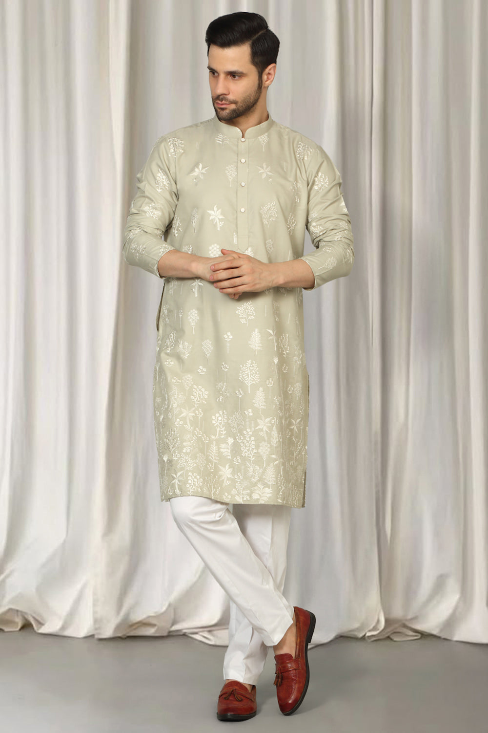 Upwan  Embroidered Kurta Back Elastic Pants