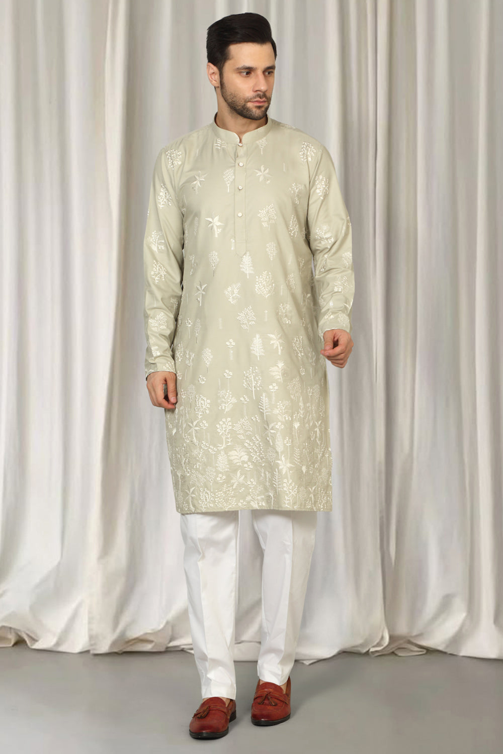Upwan  Embroidered Kurta Back Elastic Pants